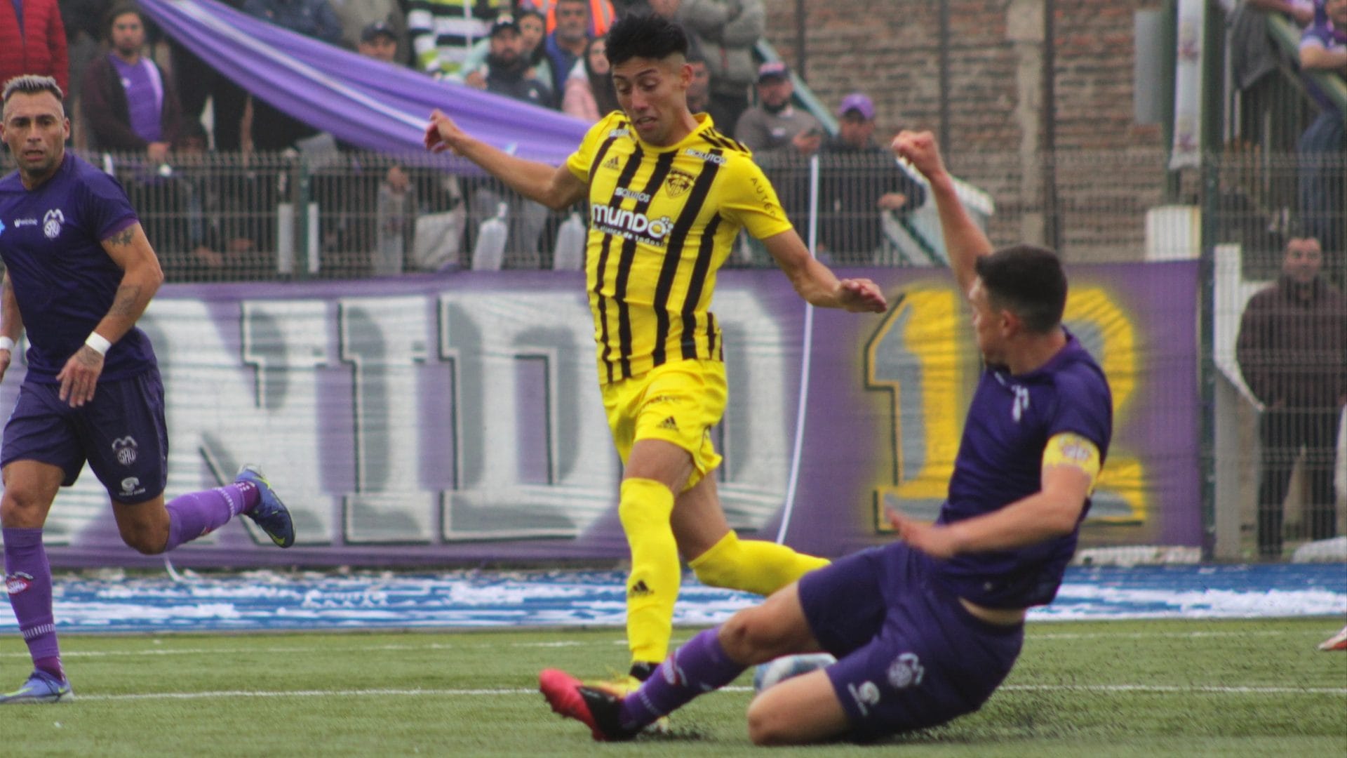 Fernández Vial dio la pelea ante San Antonio y algo rescata en la Segunda División