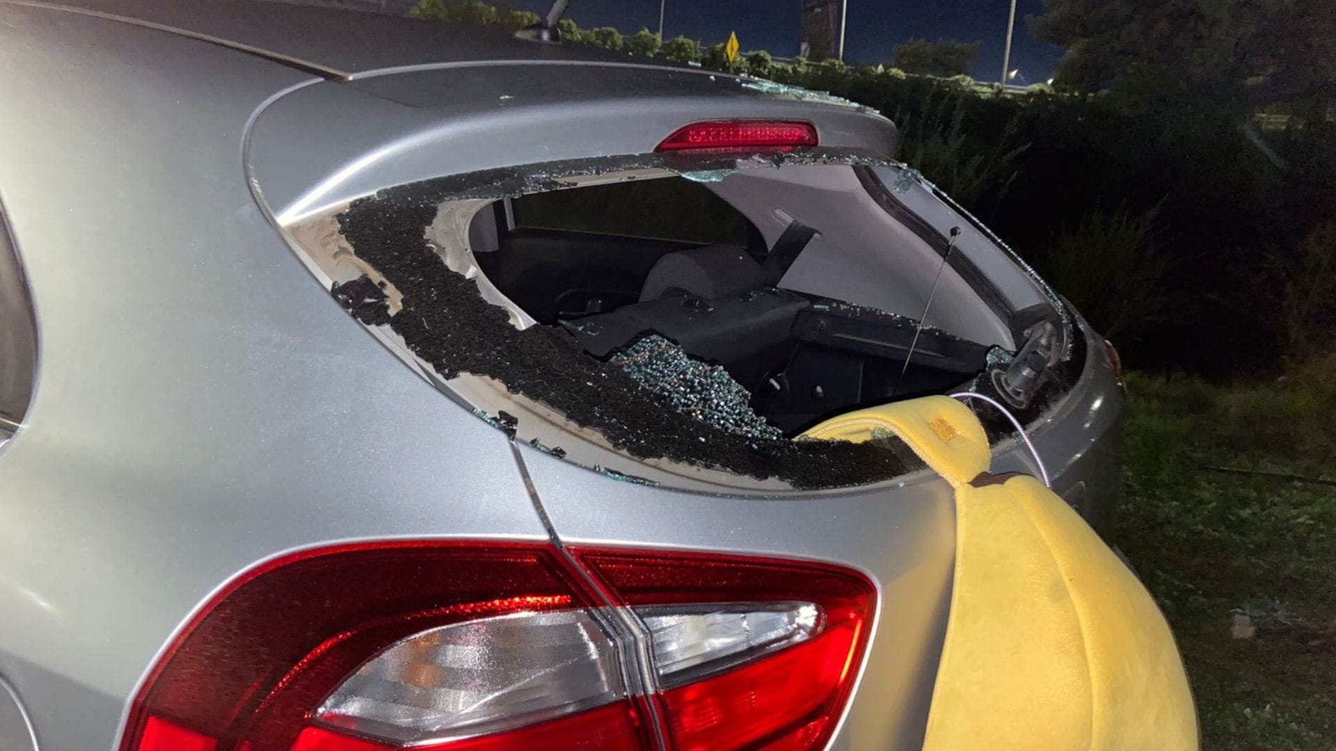 “Es algo insólito”: Los lamentos de hinchas de La Roja tras destrucción de sus autos en Concepción