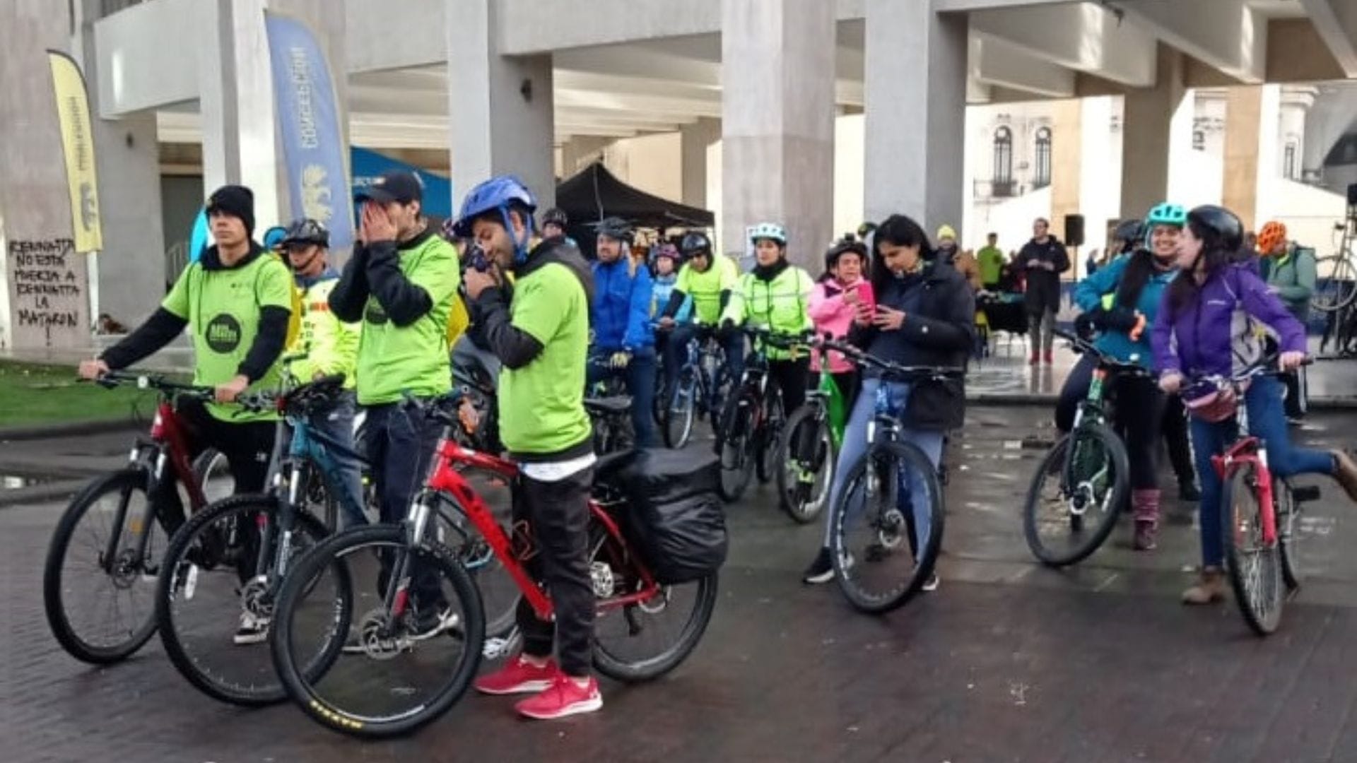 Con lluvia, música, piruetas y cicletada: Concepción celebró el Día Mundial de la Bicicleta
