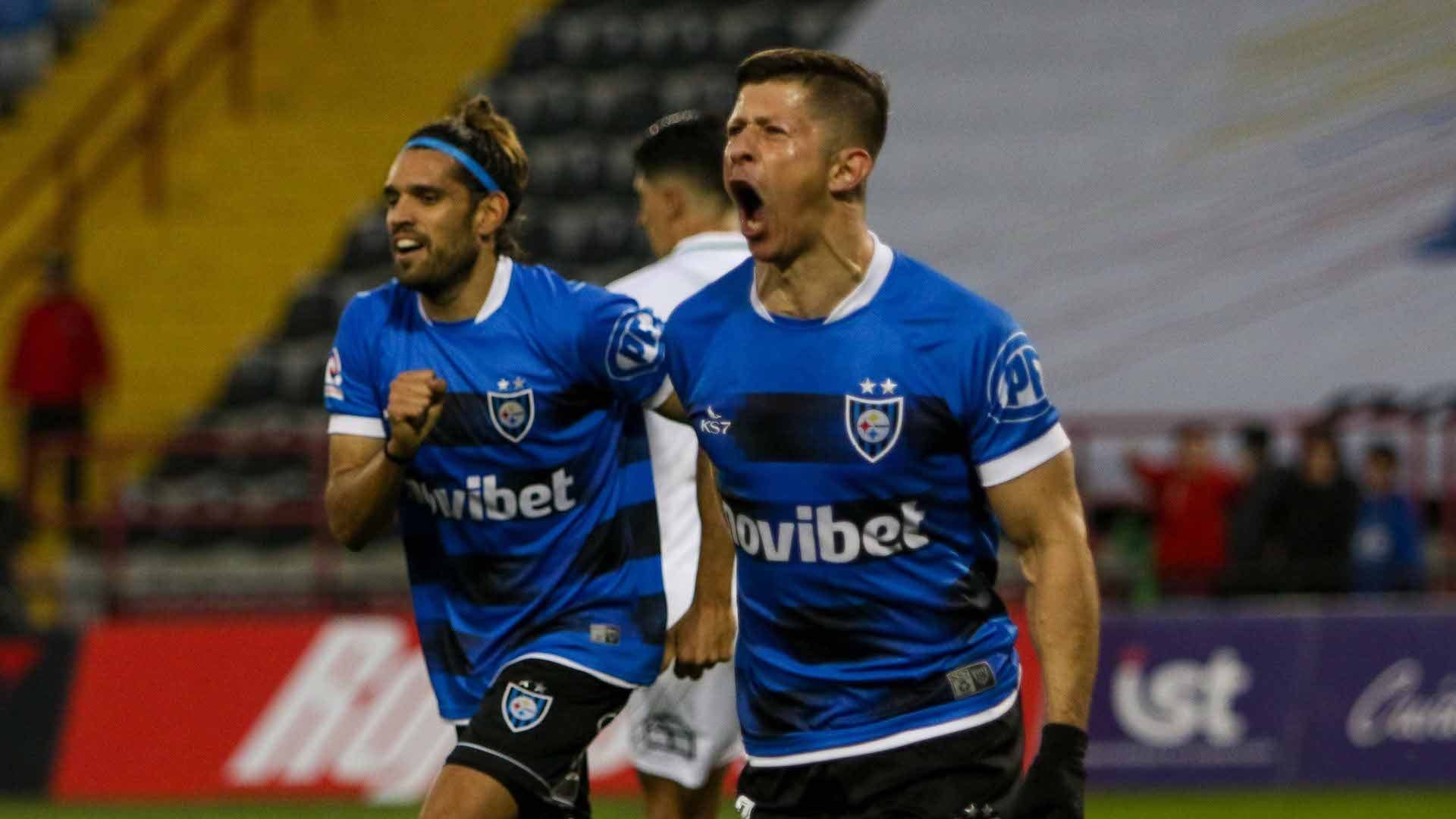 Huachipato vuelve a ganar en el Torneo Nacional y Gustavo Álvarez aún no decide sobre su futuro