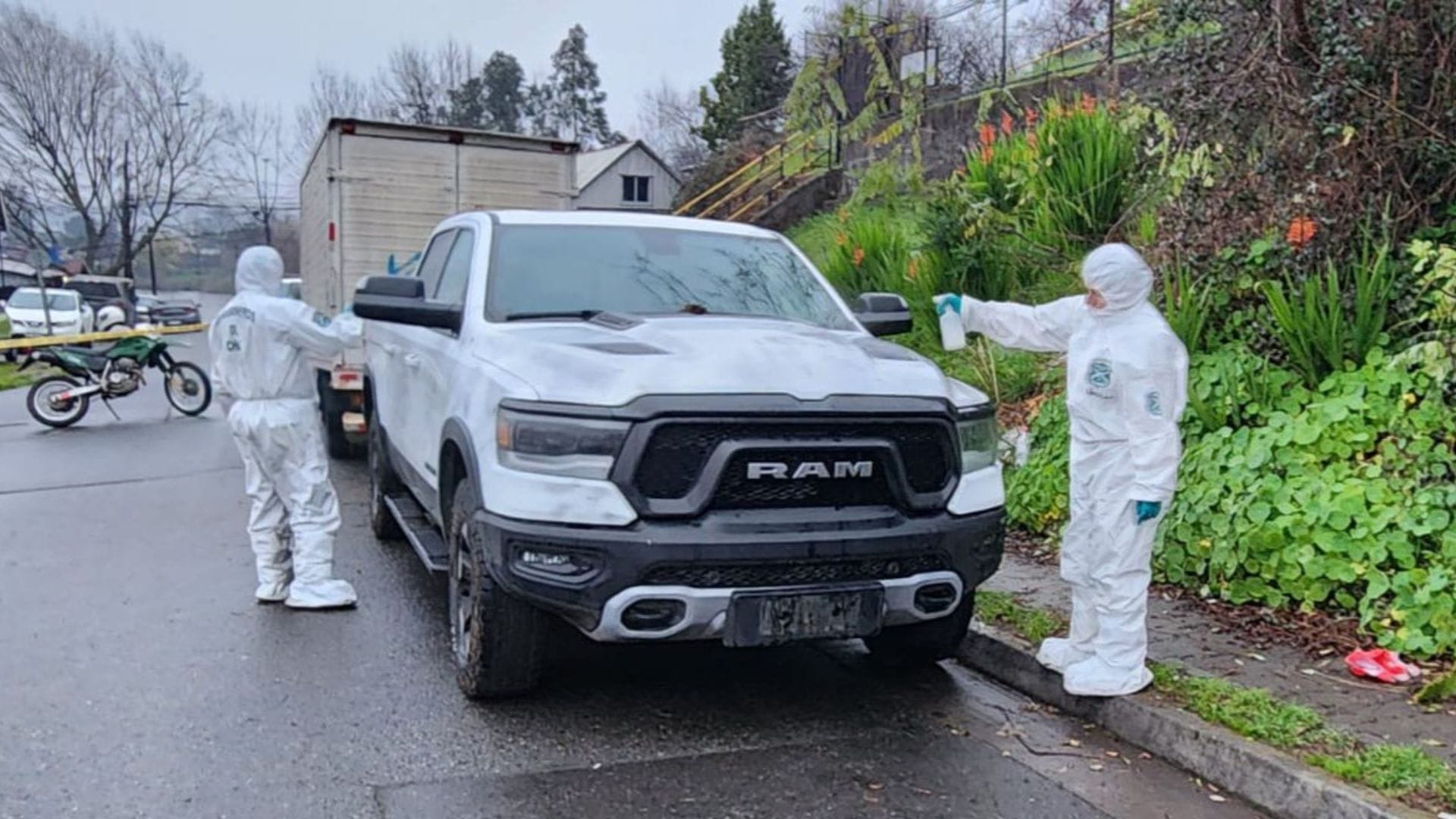 Encuentran camioneta implicada en millonario robo a Caja de Compensación en Hualpén