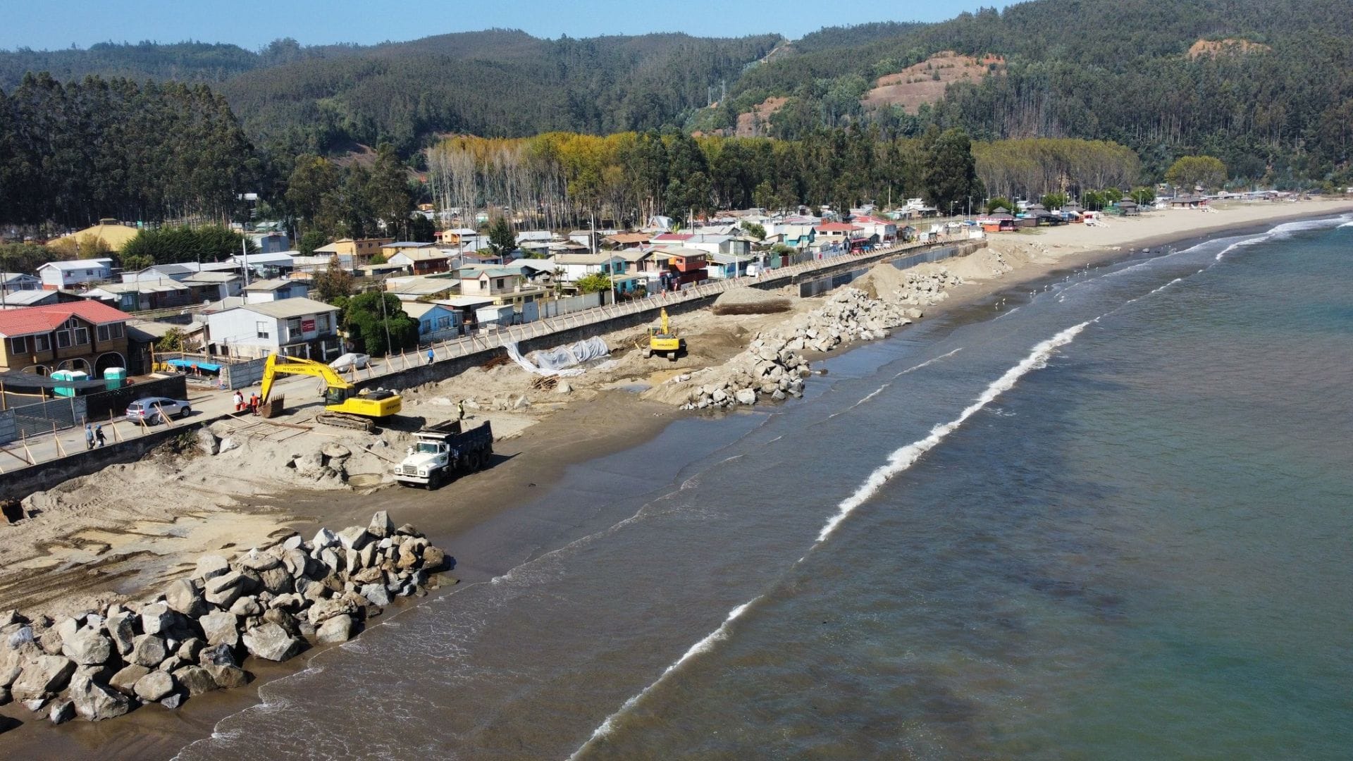 Lota: Proyectan que Costanera de playa Colcura estará lista para 2024