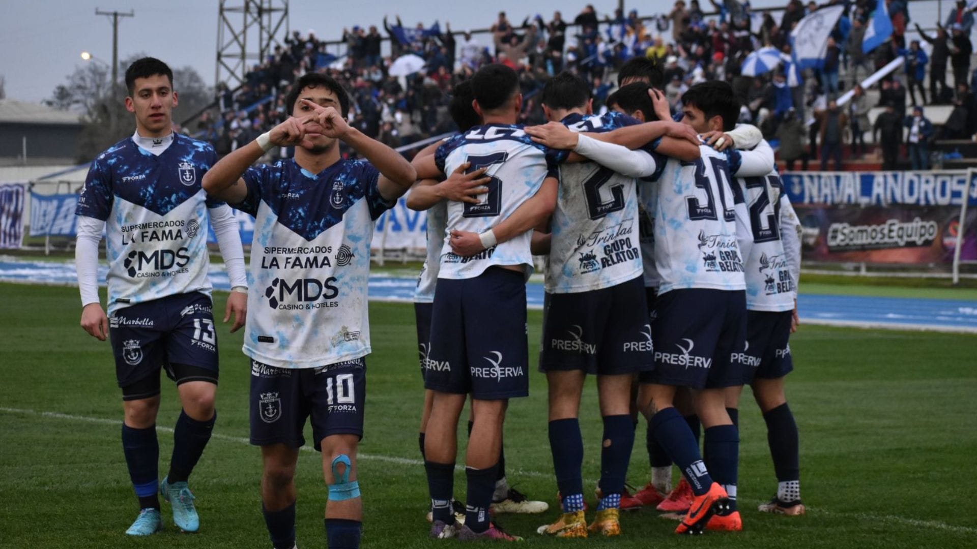 Naval de Talcahuano sacó un importante victoria ante Buenos Aires de Parral con dos jugadores menos
