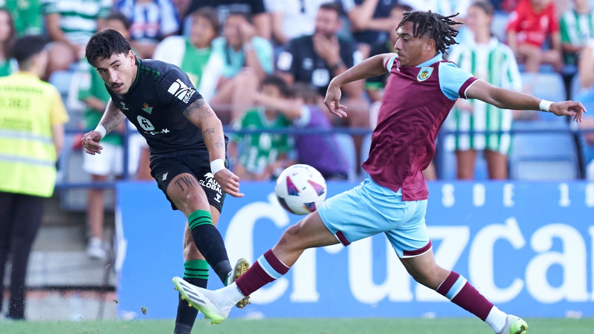 El Real Betis empató con el Burnley en un nuevo amistoso de preparación