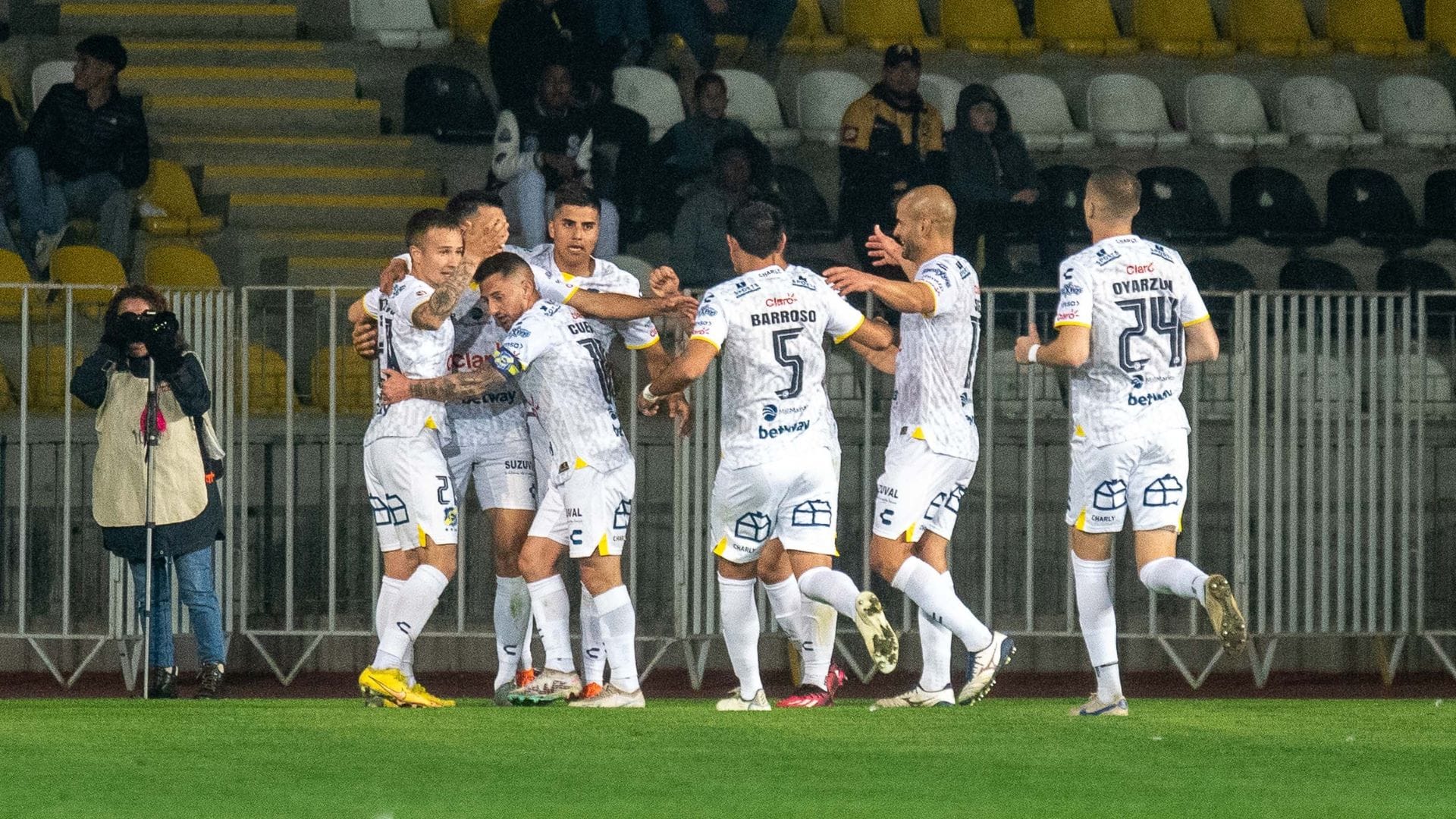 Everton logró un gran triunfo ante Coquimbo Unido como visitante y quedó tercero en la tabla