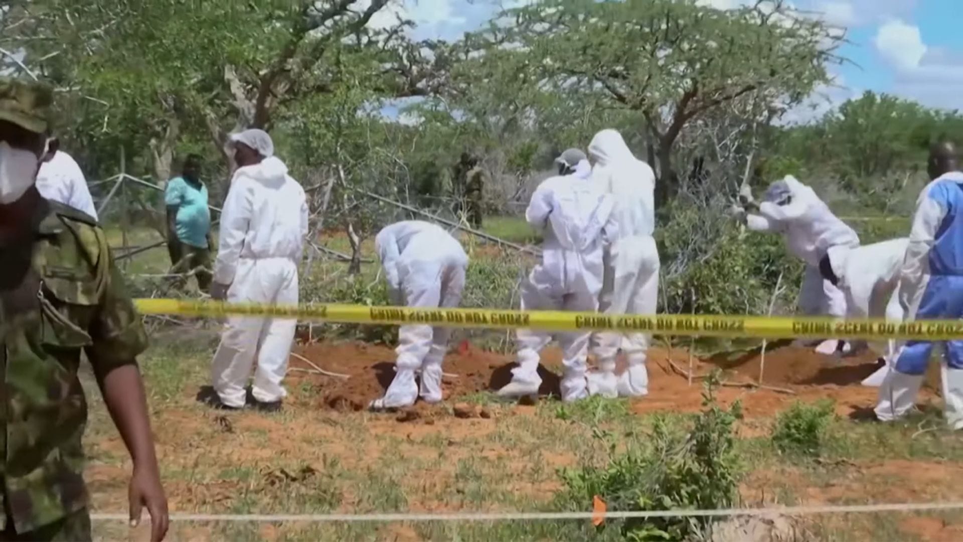 Más de 600 siguen desaparecidos: Suben a 384 los muertos en una secta por ayunar para ver a Jesucristo en Kenia