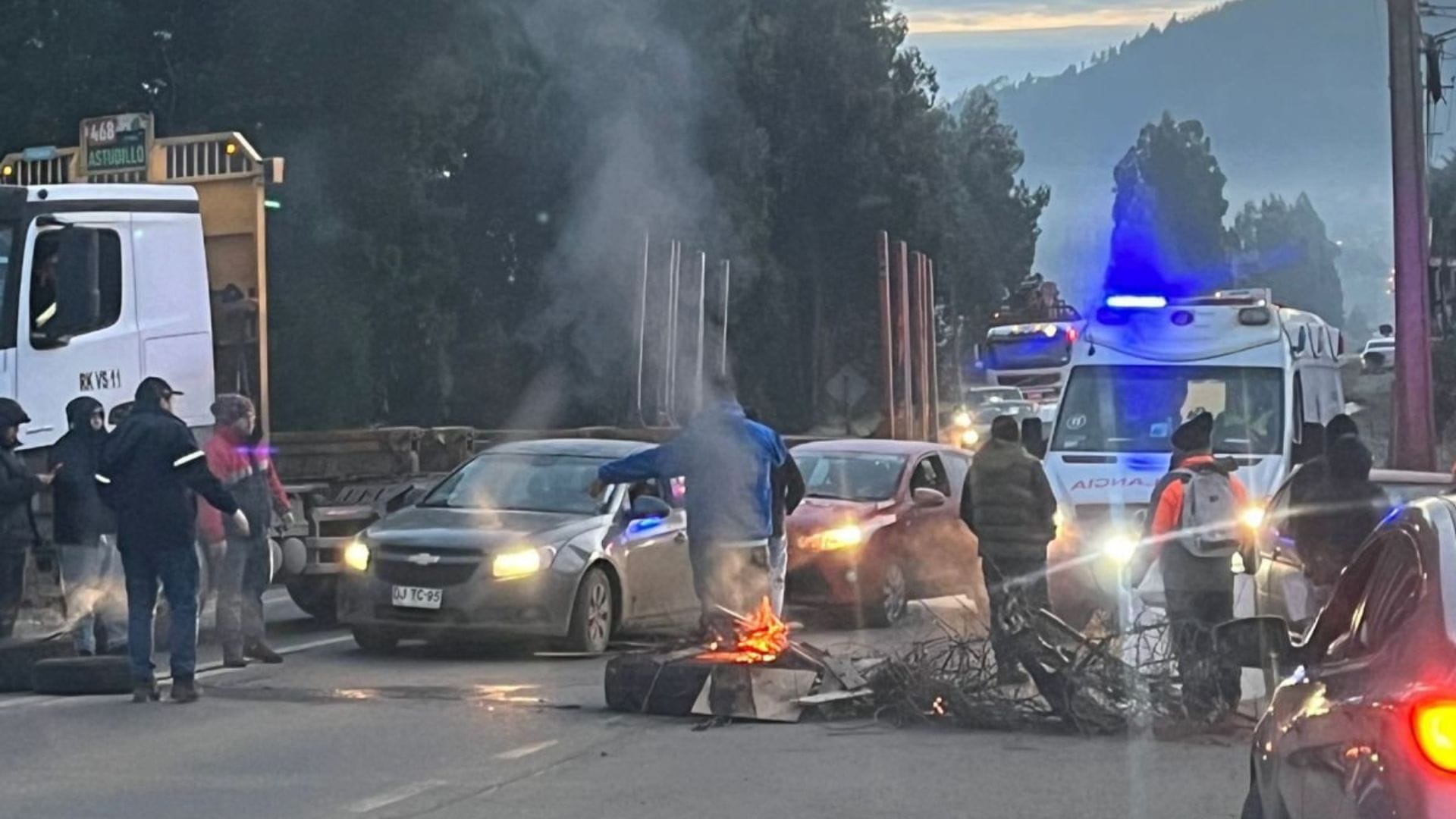 Protestas en la Provincia de Arauco tras procedimientos policiales que desbarataron aserraderos ilegales en Cañete