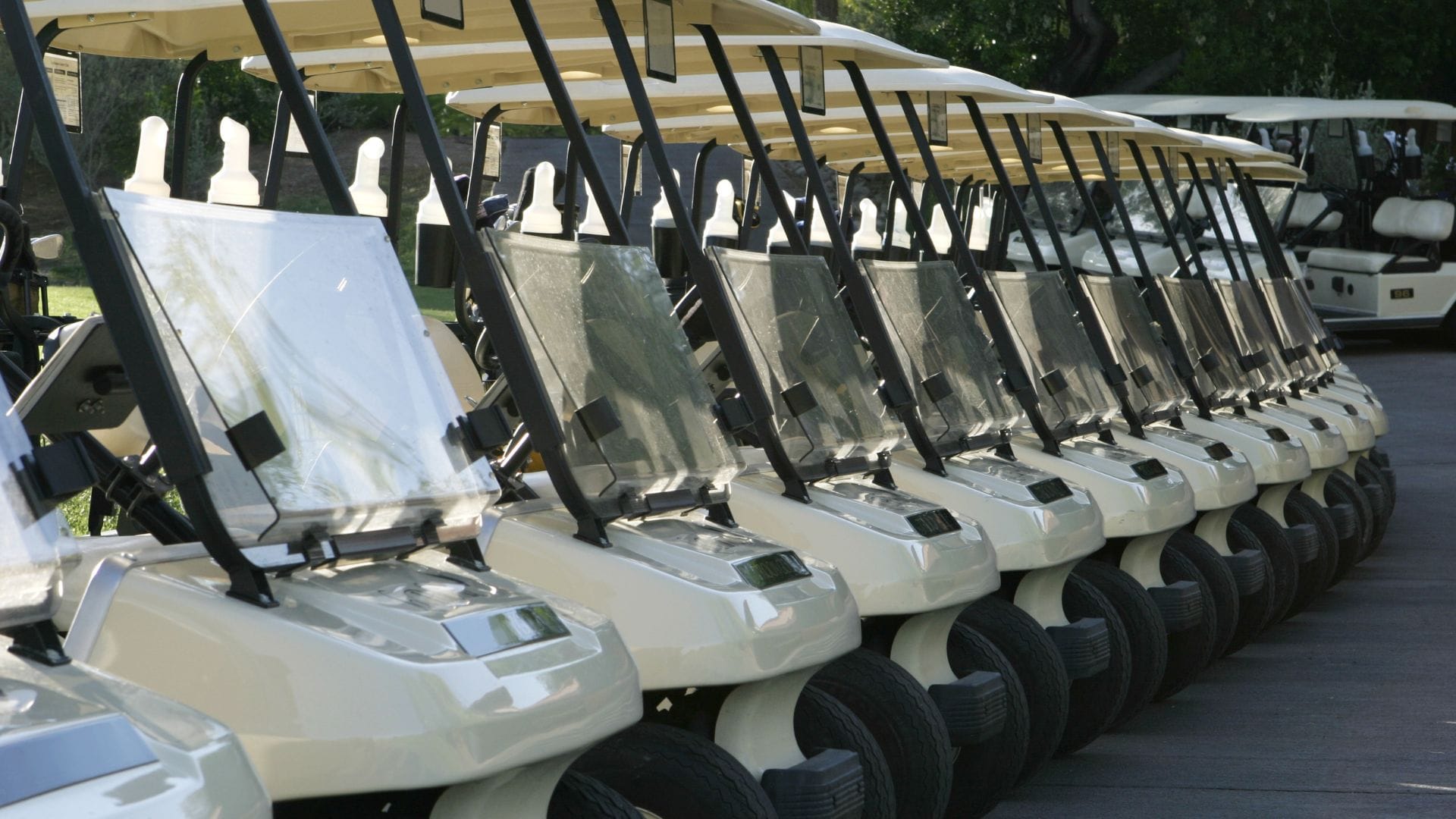 Niño de tres años que conducía un carrito de golf atropelló y mató a otro niño de siete años en Estados Unidos