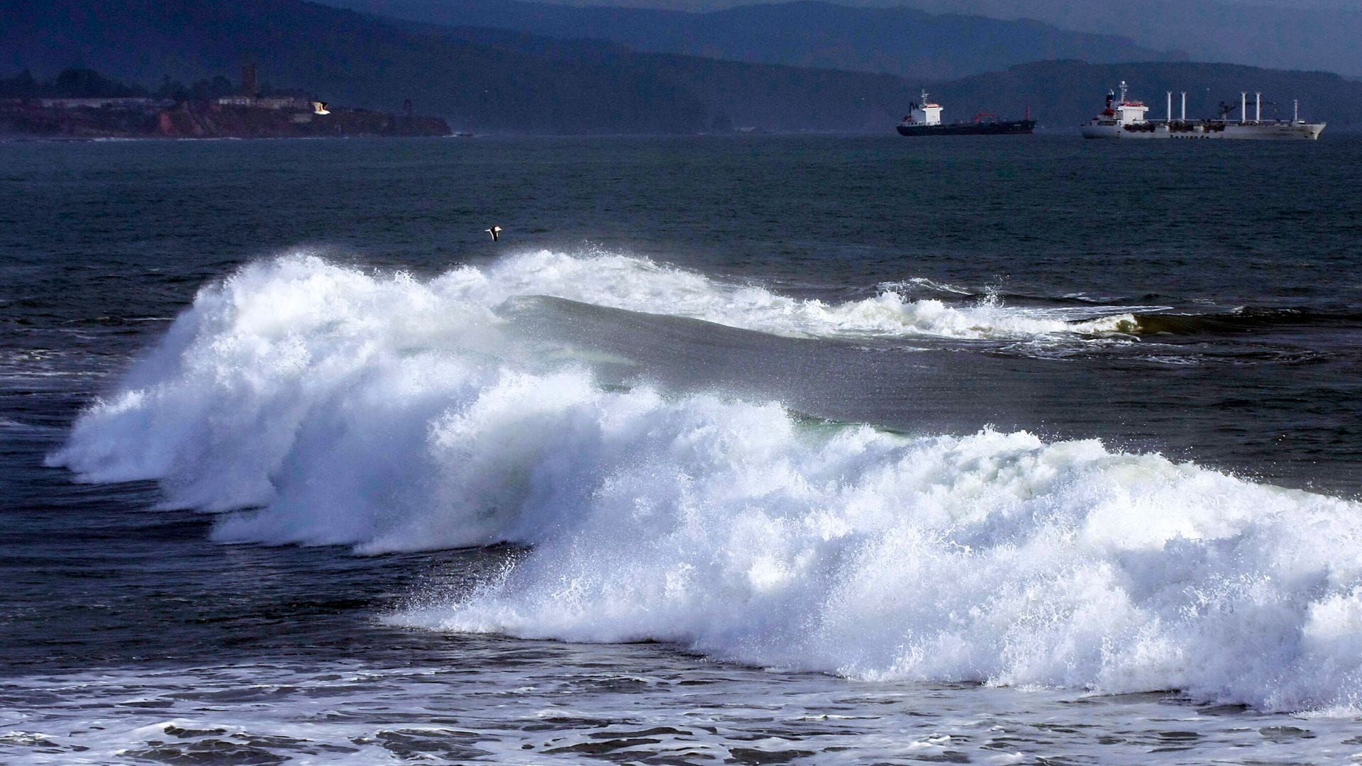 Armada alerta sobre marejadas: Alcanzarán mayor intensidad durante Año Nuevo