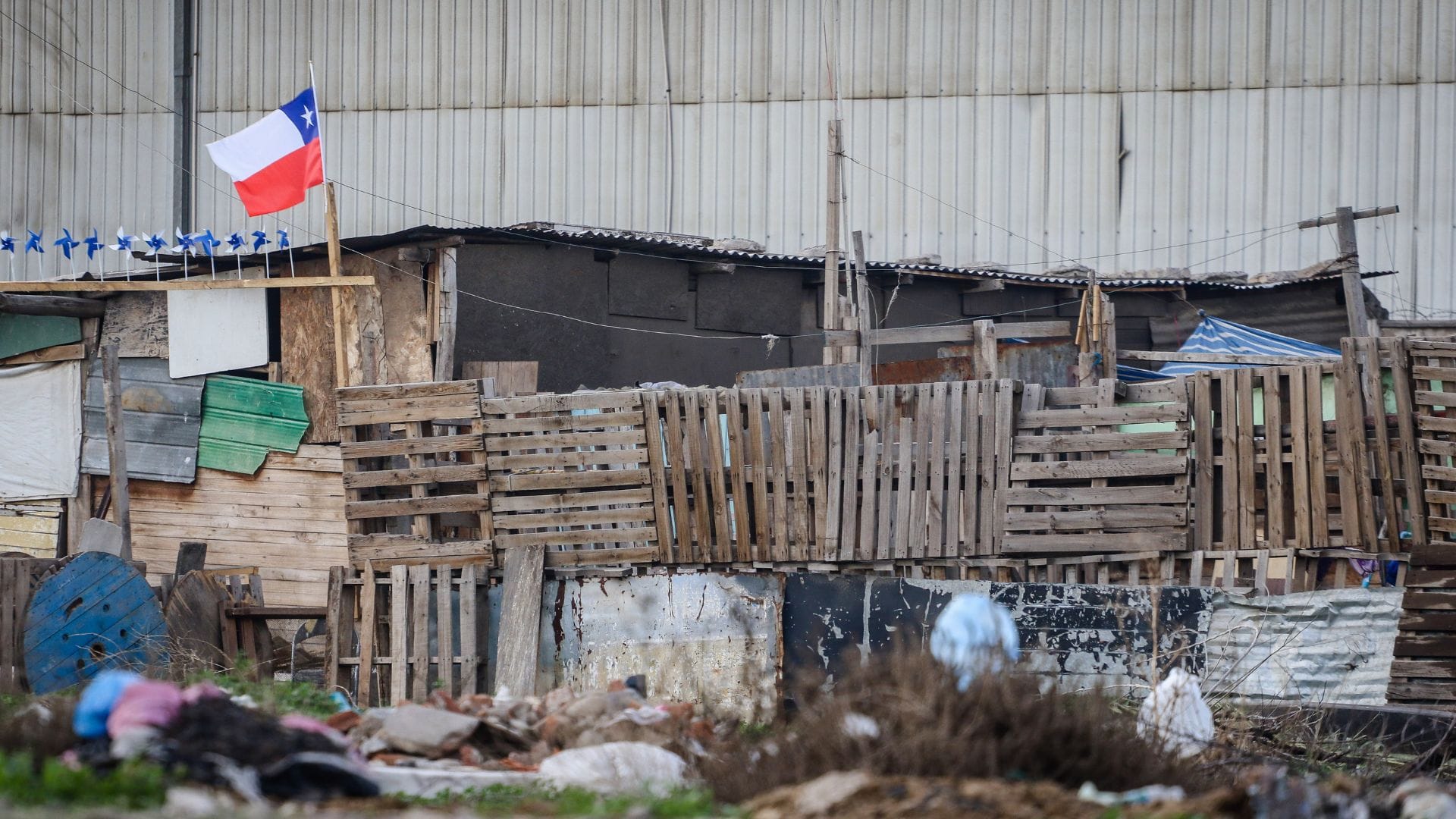 Pobreza en Chile alcanza su mínimo histórico: Llegó al 6,5% según Encuesta Casen 2022