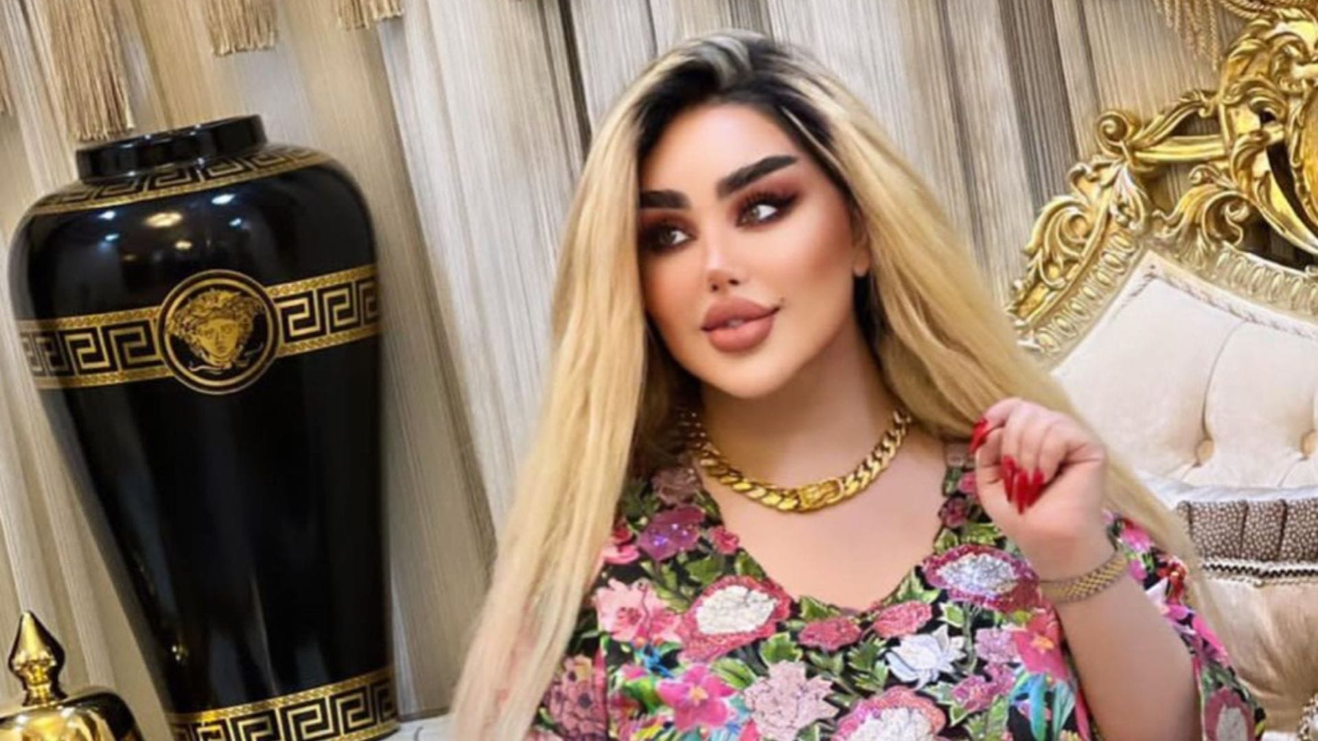 Dalia, la mujer que se ha sometido a más de 40 operaciones para parecerse a Barbie