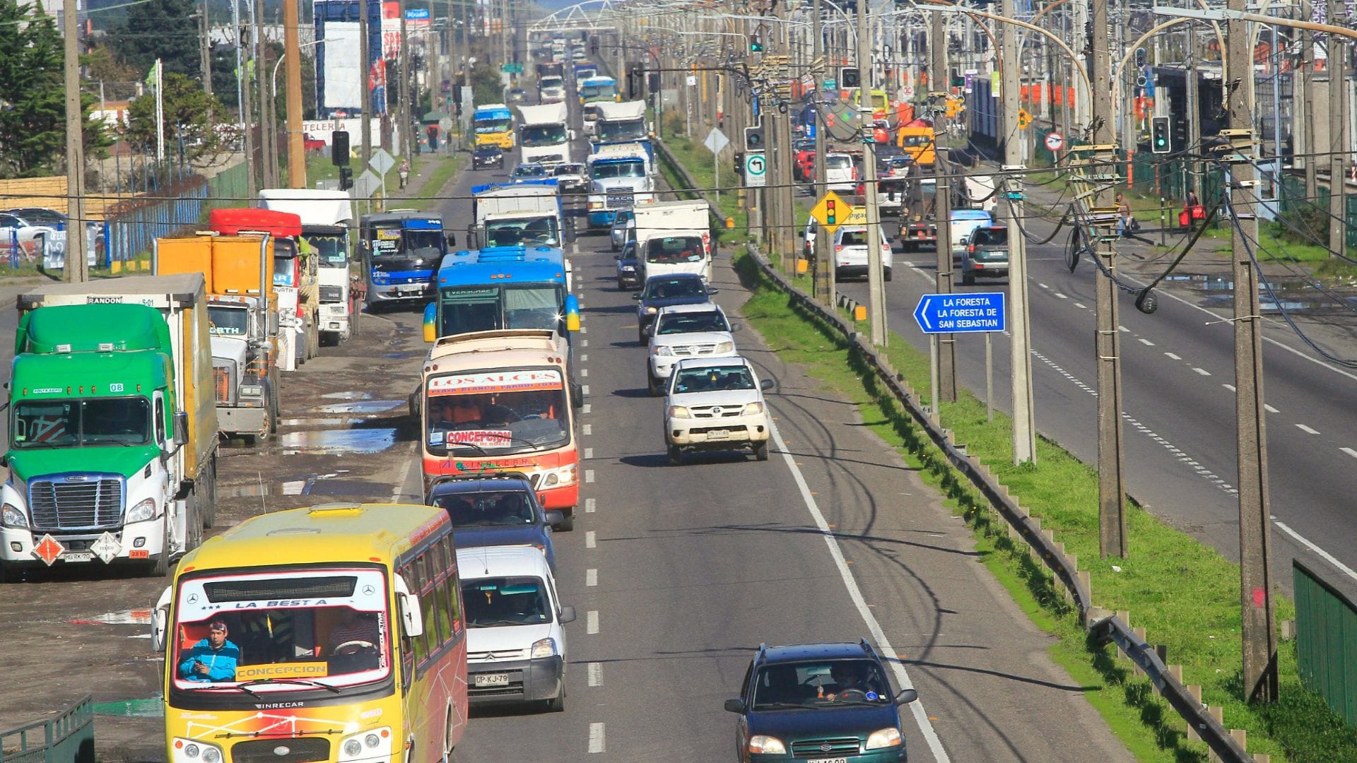 Invitan a participar en diálogos para nueva licitación de buses eléctricos Coronel-Lota: Conoce fechas y lugares