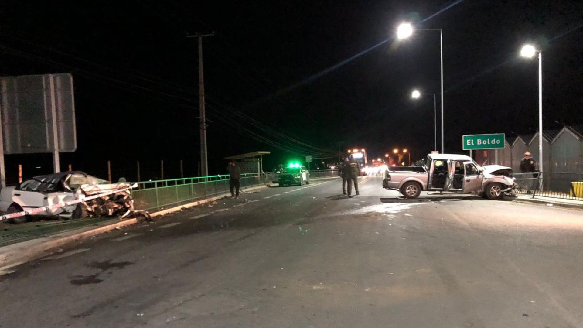 Fatal colisión entre un auto y una camioneta: Jóvenes de 19 años fallecen tras un accidente de alta energía en Salamanca