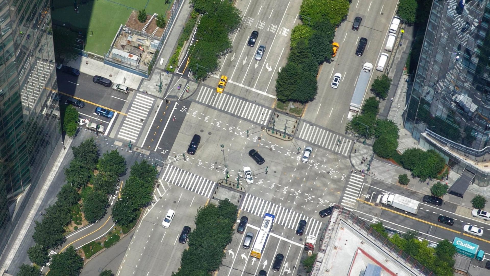 Derrumbe de grúa deja seis heridos en Nueva York