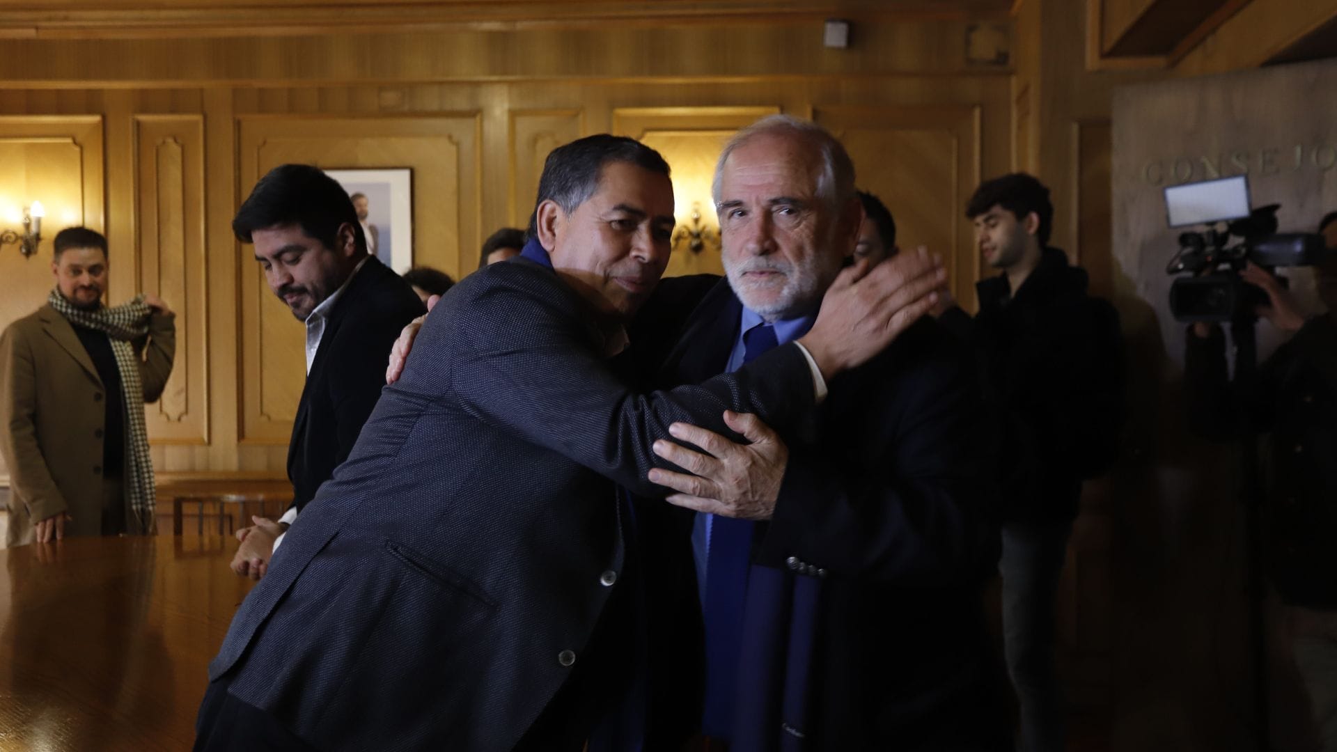Editorial: Caso Convenios, esto pasaba en todos los Gobiernos