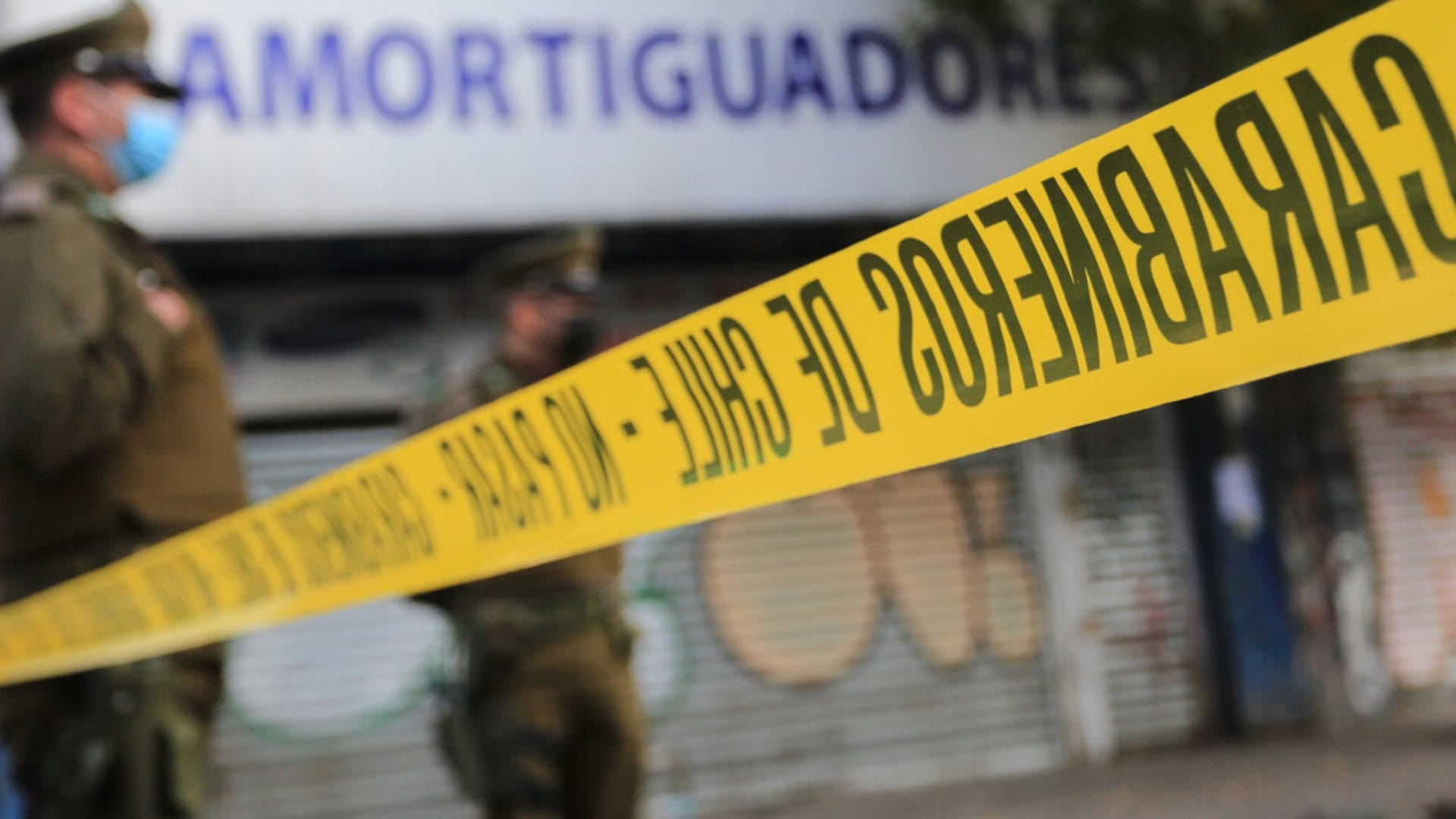 Indagan homicidio: Apuñalaron a hombre en el pecho en plena vía pública en Las Condes