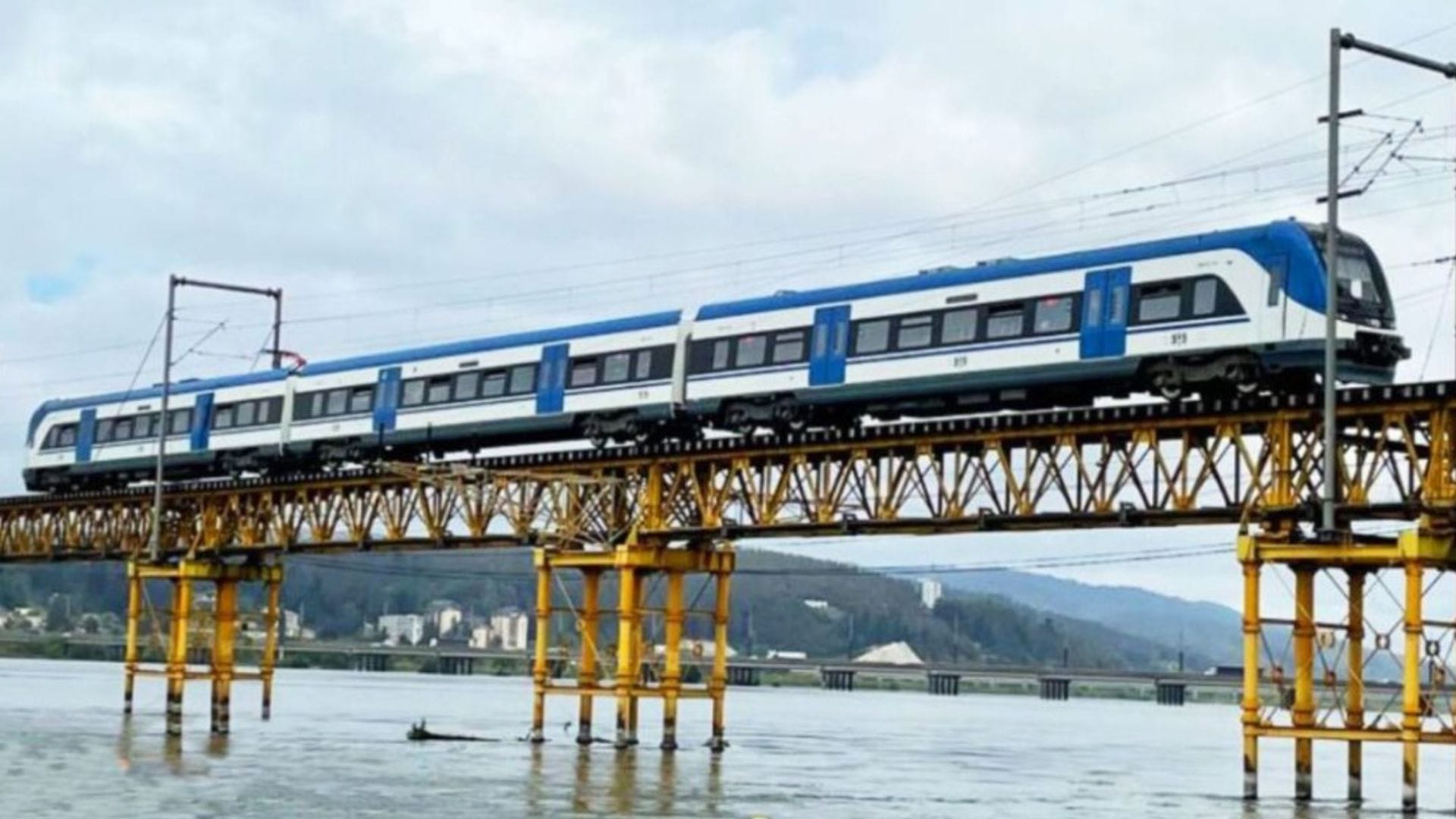 Biotren: Dos meses estará cerrado el Puente Ferroviario Biobío tras daños por últimas lluvias