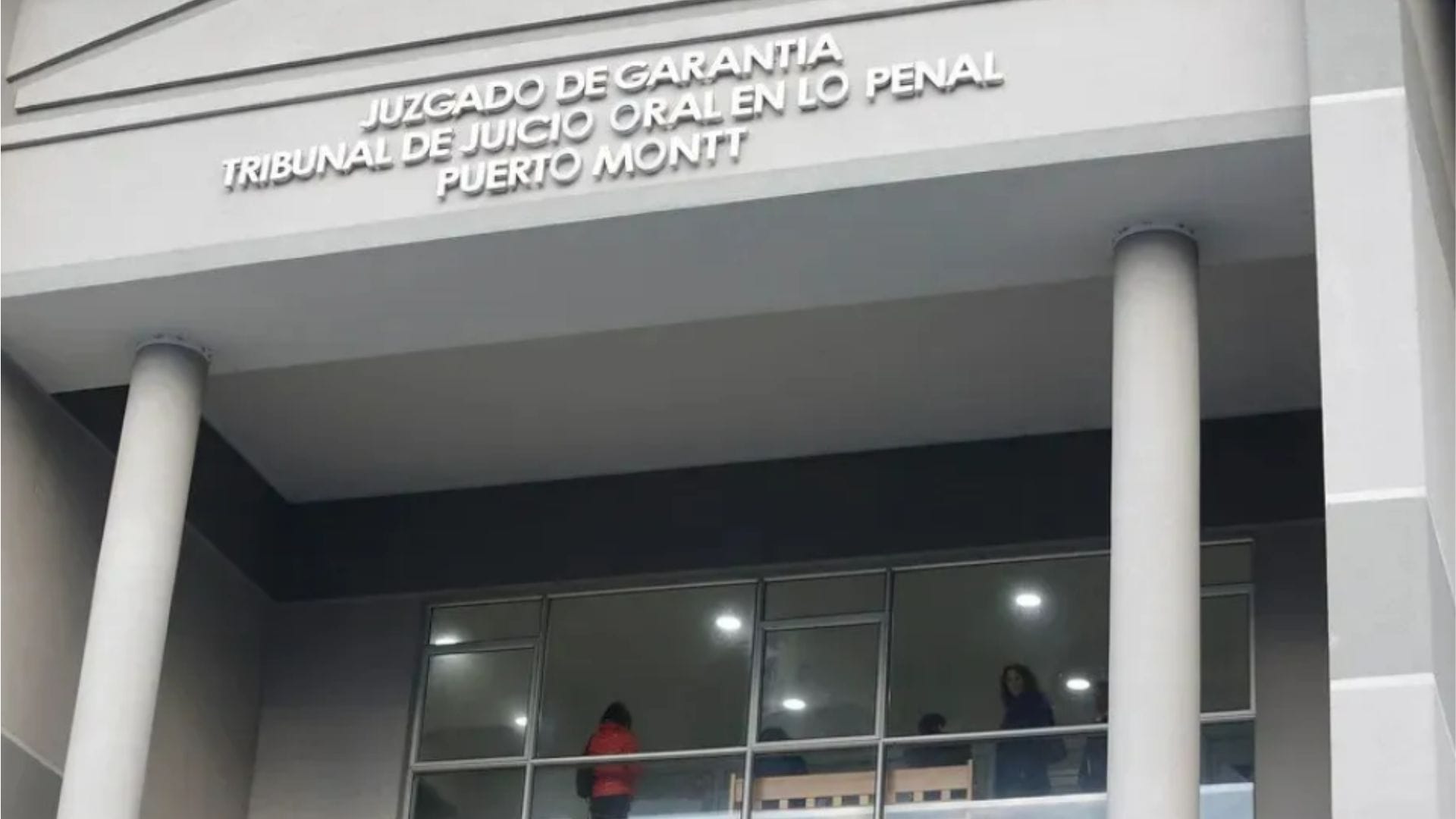 Médico ecuatoriano fue condenado por muerte de niño de 13 años en Puerto Montt