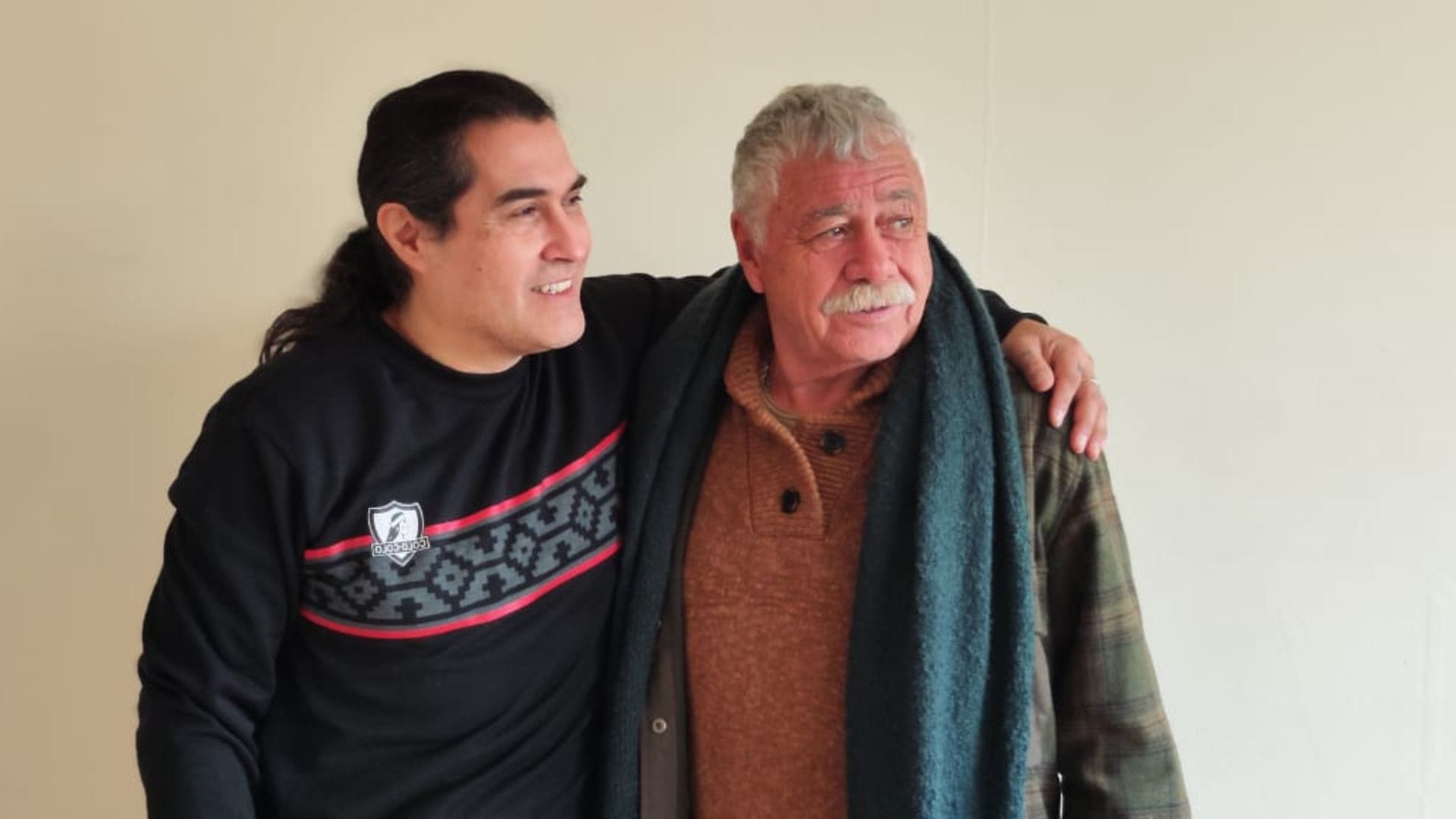 Carlos Caszely volvió a su veta musical: Estrenará flor de cueca junto a Daniel Guerrero