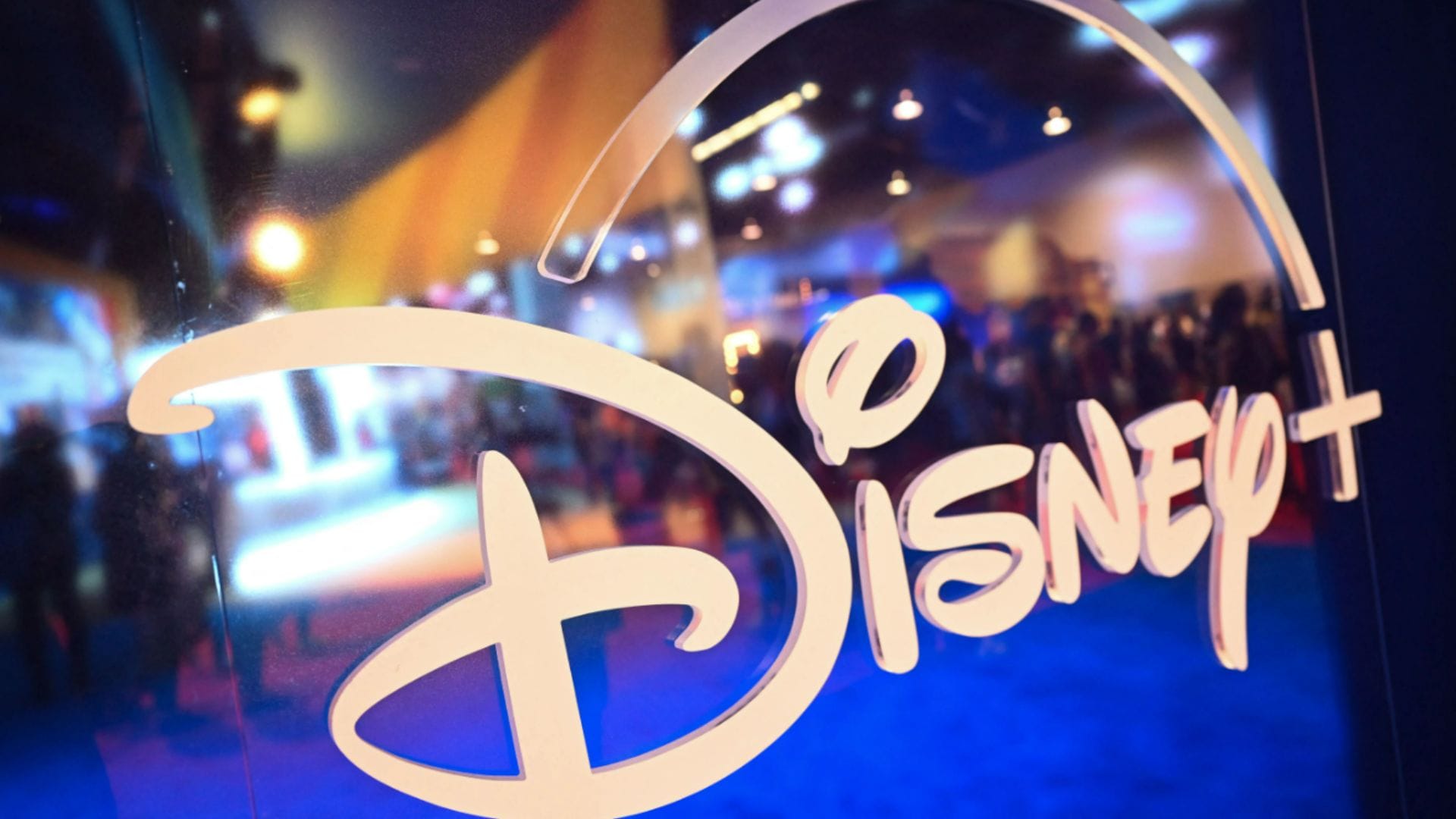 Atención: Disney+ informó que subirá sus precios y castigará a los que compartan cuentas
