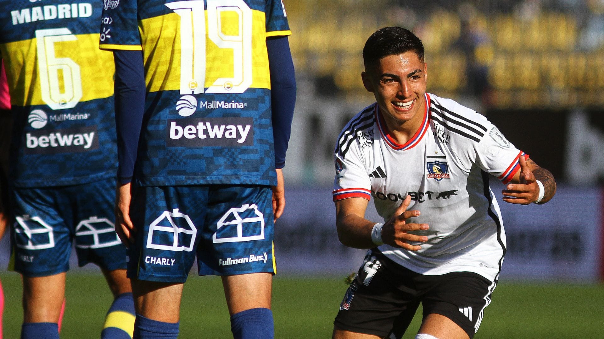 “Pendejo de mierda”: Thompson desató la furia del “Sacha” Sáez en el final del partido
