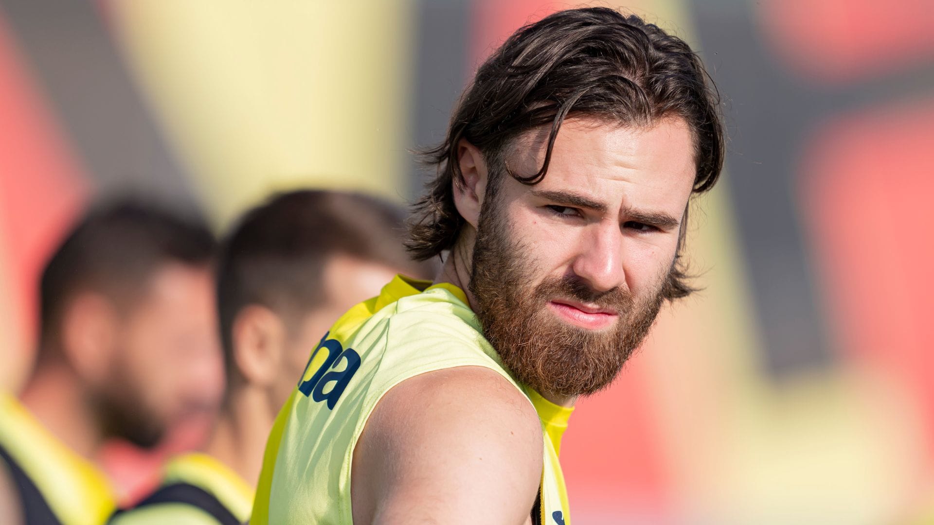 Entrenador del Villarreal comentó que Ben Brereton está “sufriendo” con la adaptación en España