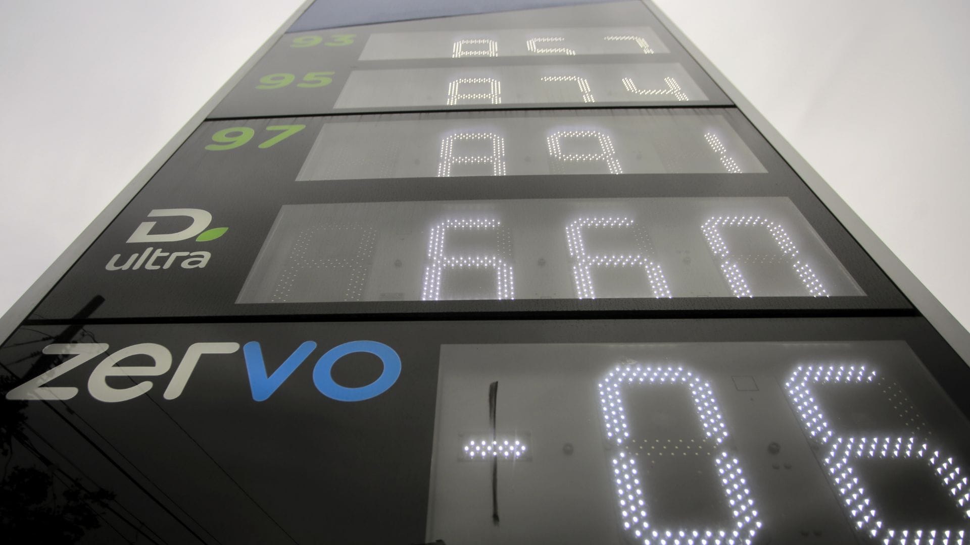 Confirman importante alza en el precio de las bencinas para este jueves 3 de agosto
