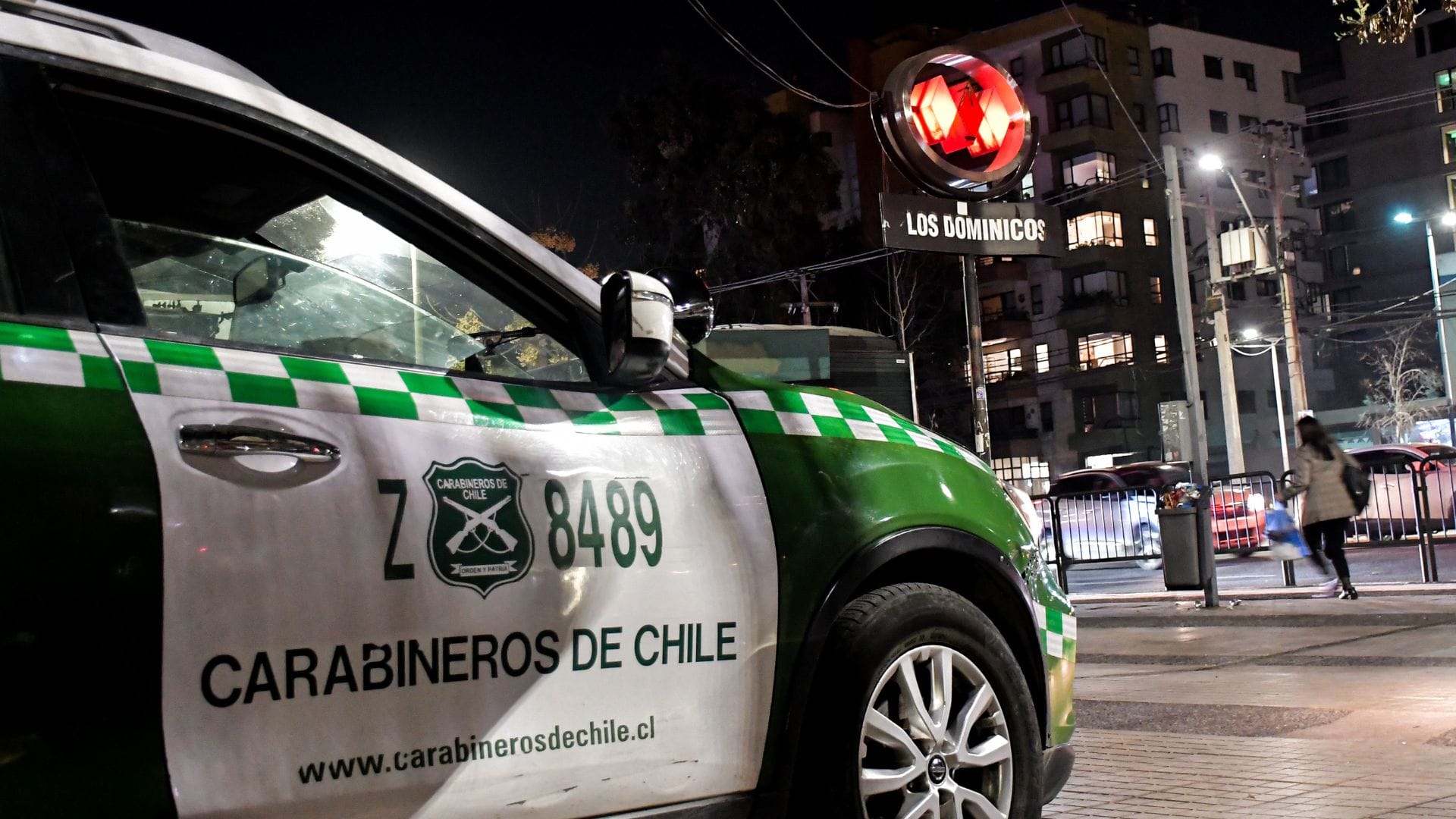 Tiroteo en la estación Los Dominicos del Metro de Santiago: Un herido y un adolescente de 15 años detenido