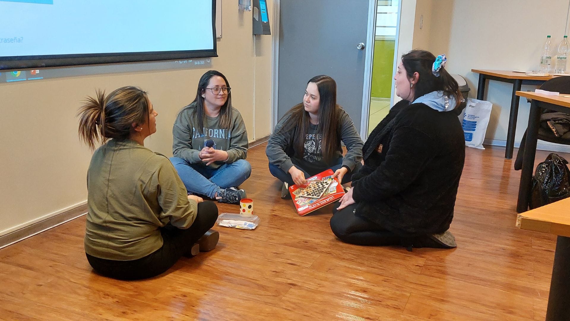 Ciencias Básicas UST realiza taller para potenciar las matemáticas en la educación parvularia en Concepción