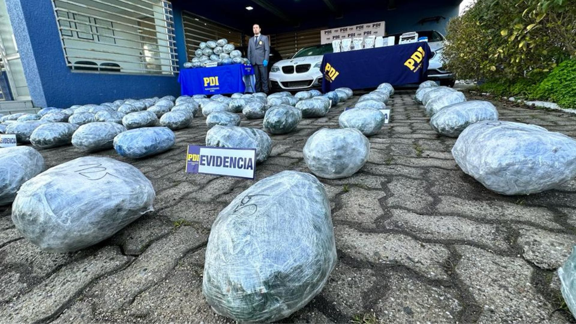 La traían desde el norte del país: Detienen a cuatro sujetos con 136 kilos de droga en el Gran Concepción