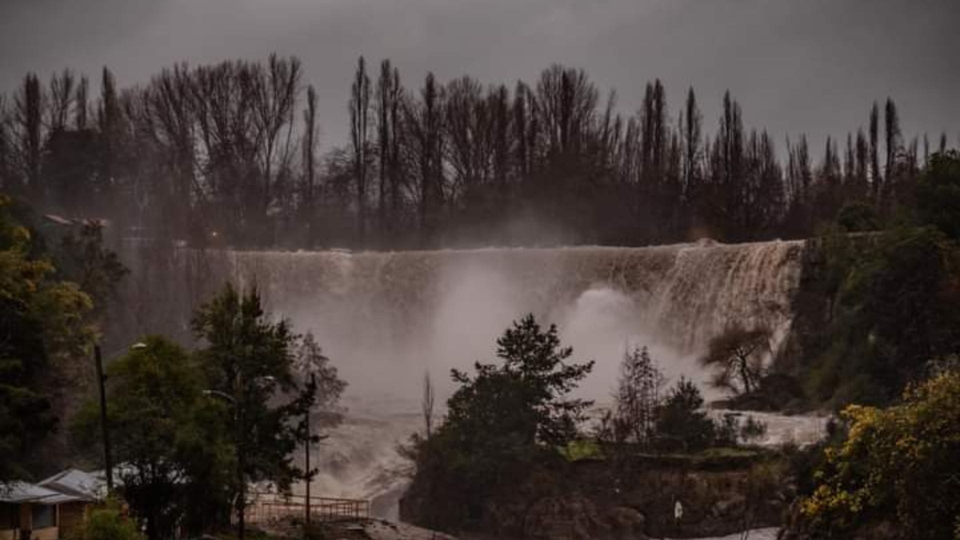 Nuevamente los Saltos del Laja son el epicentro de las inundaciones en Biobío