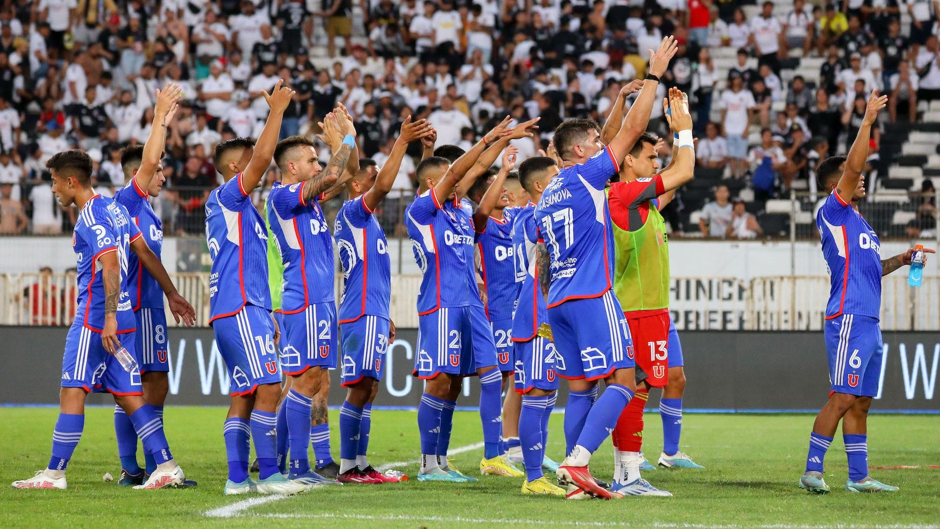 Universidad de Chile irrumpe con novedades para el Superclásico ante Colo Colo