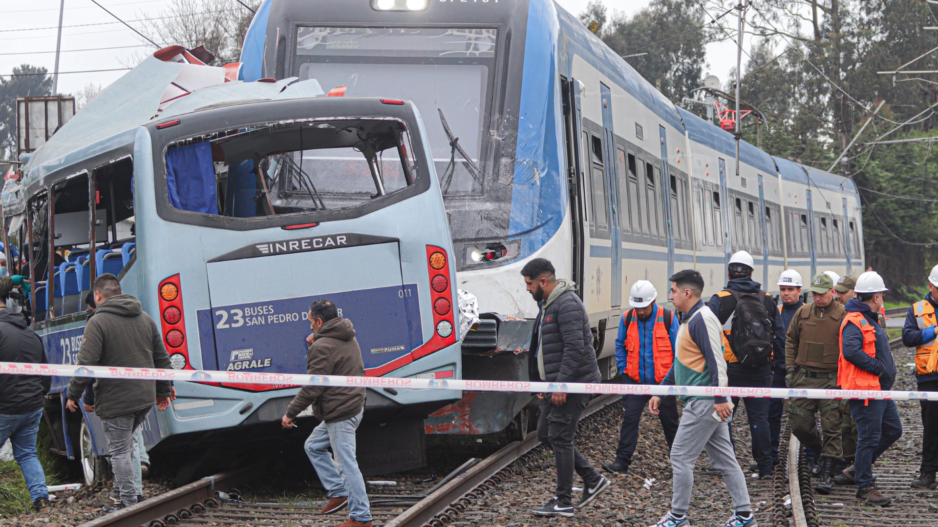 EFE Sur anunció querella tras fatal accidente entre bus y Biotren en San Pedro de la Paz