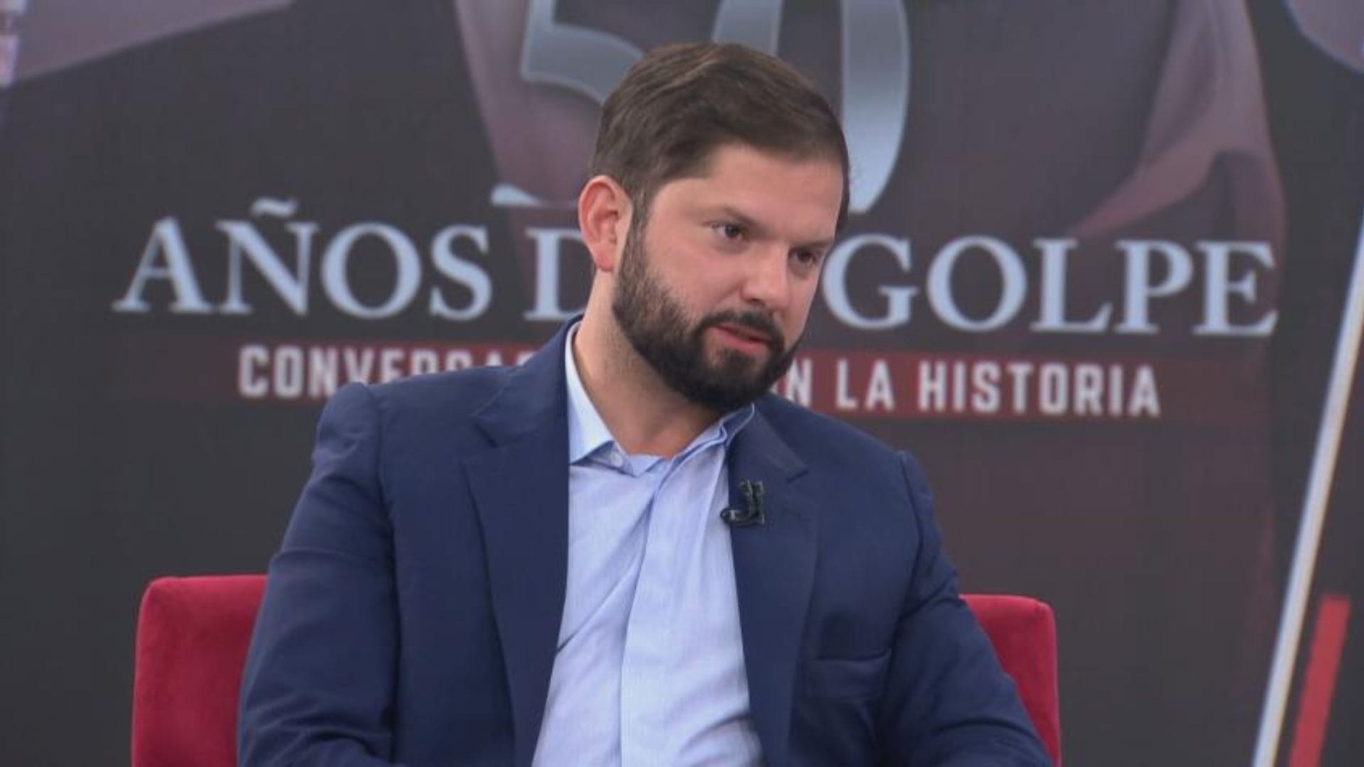Presidente Boric afirma que “fue un error” aludir al suicidio del homicida de Víctor Jara