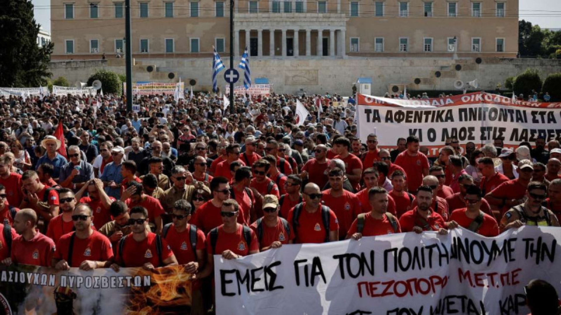 ¡Trabajarán hasta 13 horas diarias! Grecia aprueba controversial reforma laboral
