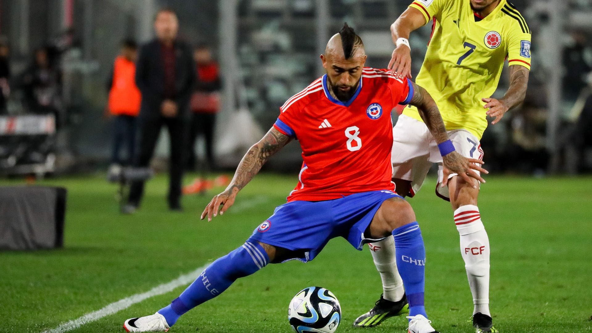 Con Vidal afectado por su lesión: La Roja iguala momentáneamente ante Colombia