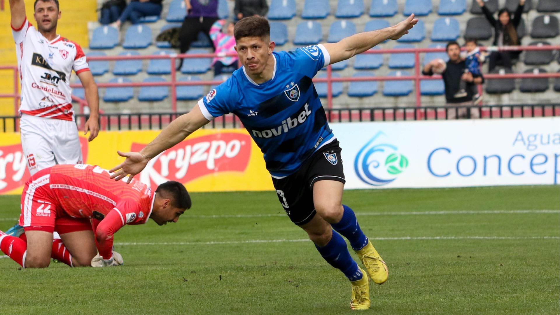 El entusiasmo de Huachipato que lo tiene ilusionado con el tercer título en el fútbol chileno