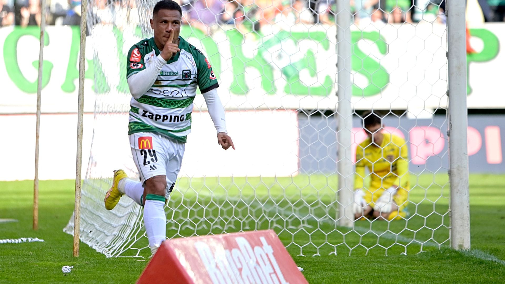Primera B: Deportes Temuco dio vuelta el resultado ante Cobreloa y dejó la tabla muy ajustada