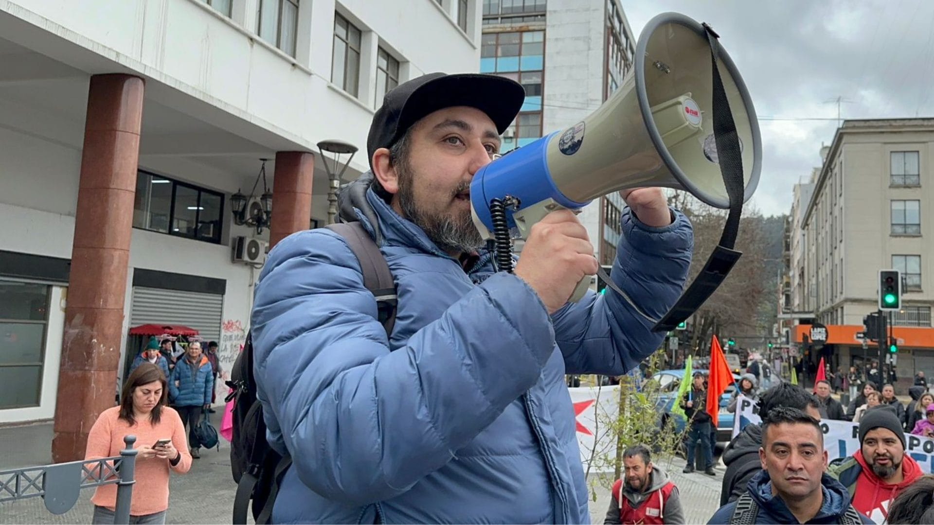 “Deberían trabajar en solucionar problemáticas como acceso a la vivienda”: Fenapo Biobío emplazó al Congreso en protesta contra Ley Anti-tomas