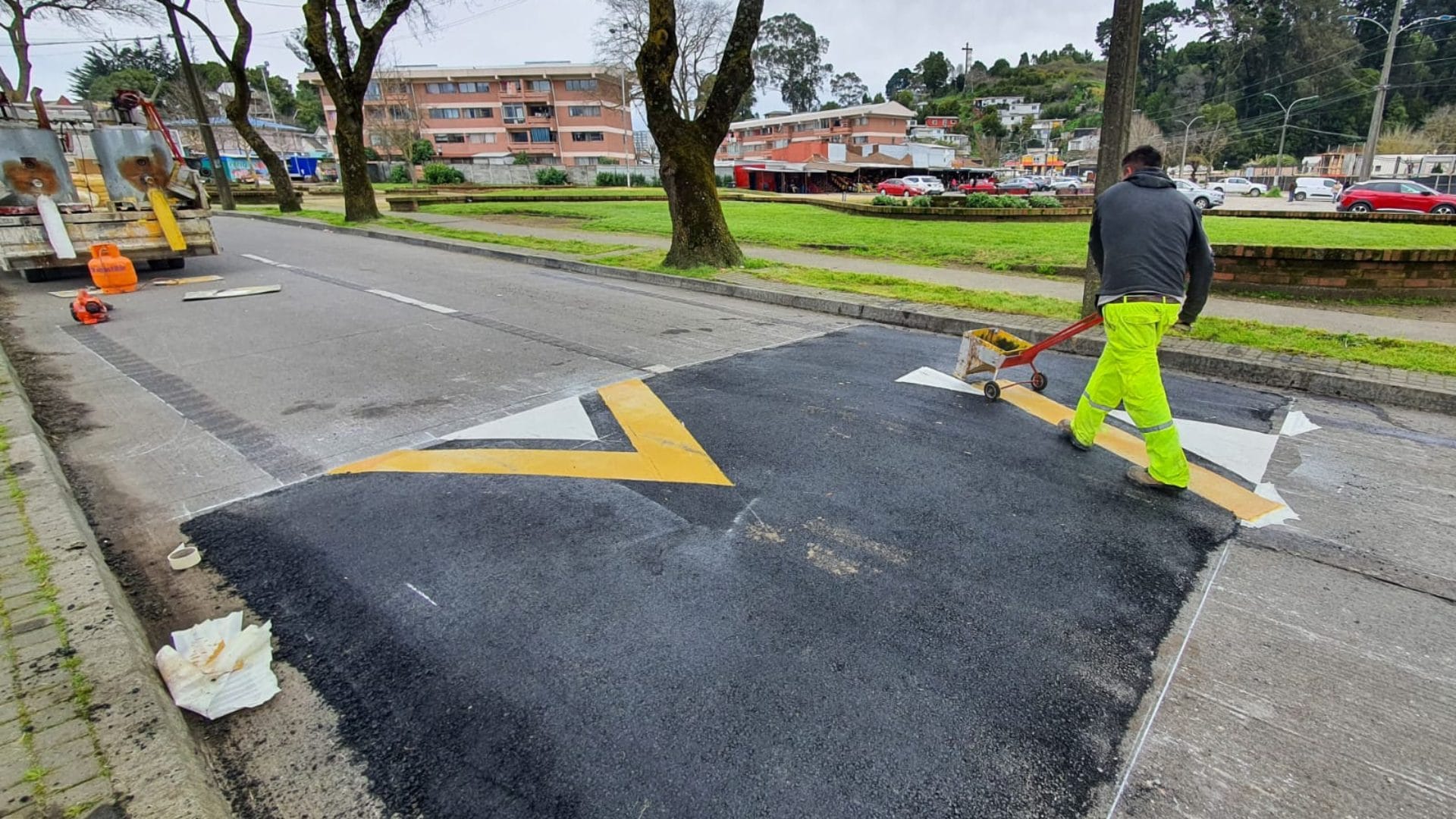 Para mejorar la seguridad vial: Inician construcción de 123 resaltos en Concepción