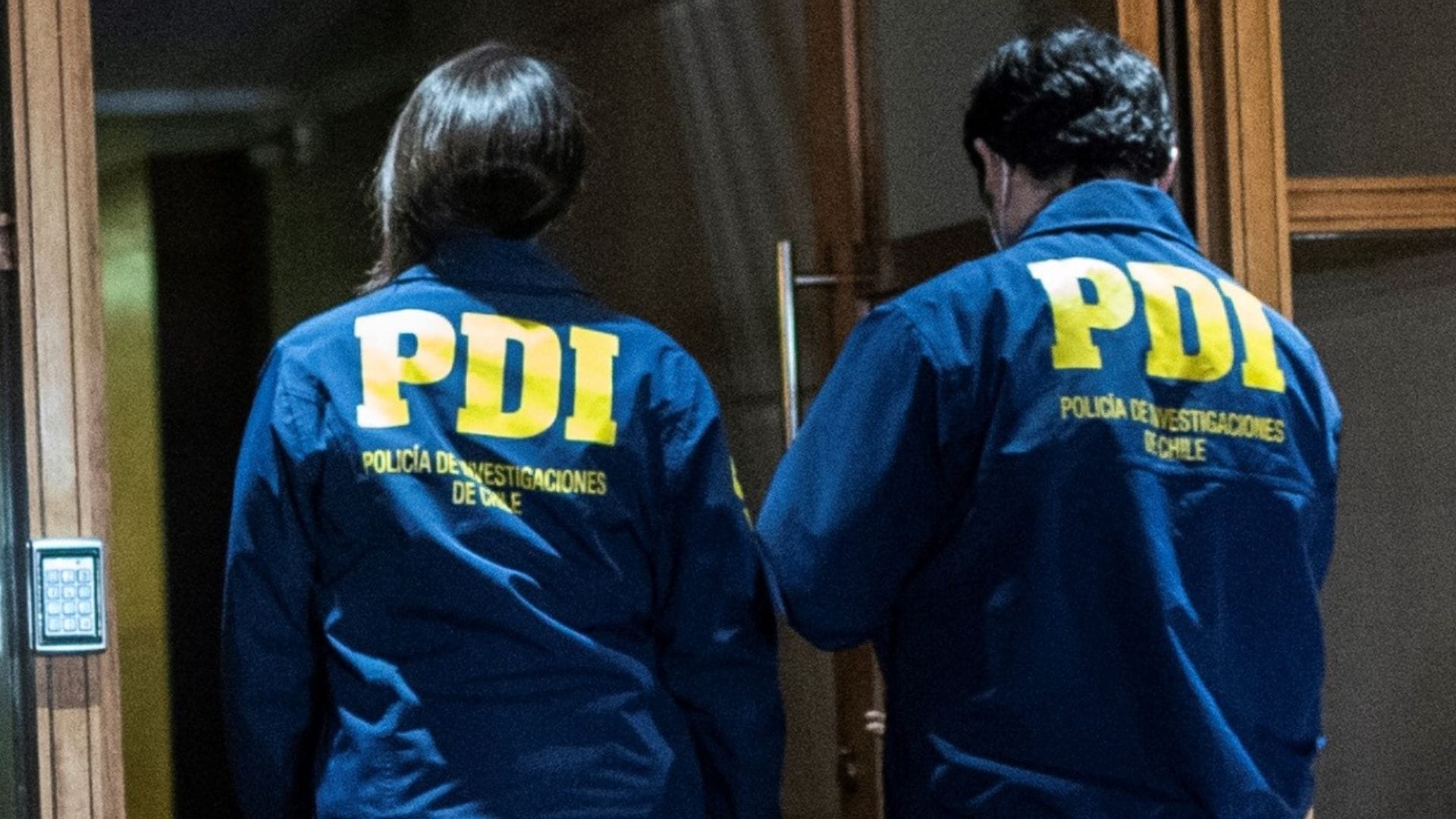 Detective PDI abate a tiros a delincuentes en terminal de Estación Central: Intentaron asaltarlo