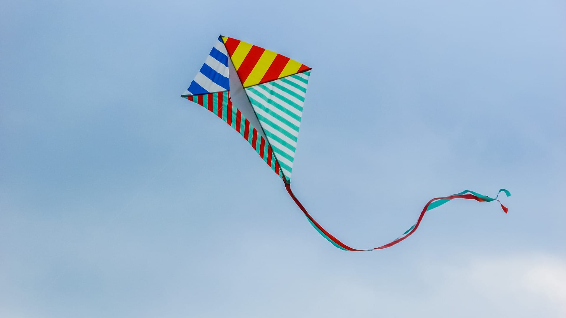 Fiestas Patrias en Lebu: Llaman a elevar volantines con responsabilidad
