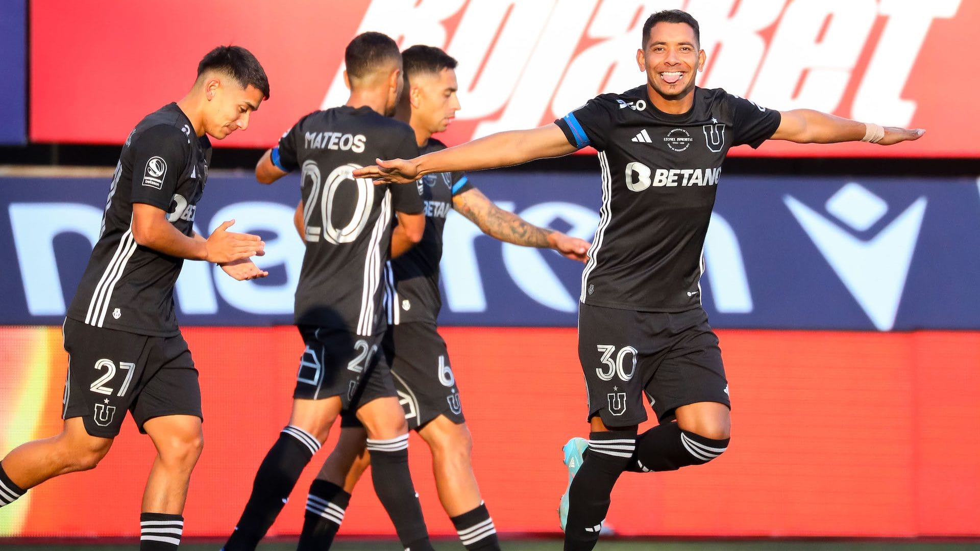 Cristián Palacios apunta a lo más alto con la Universidad de Chile en el retorno del fútbol chileno