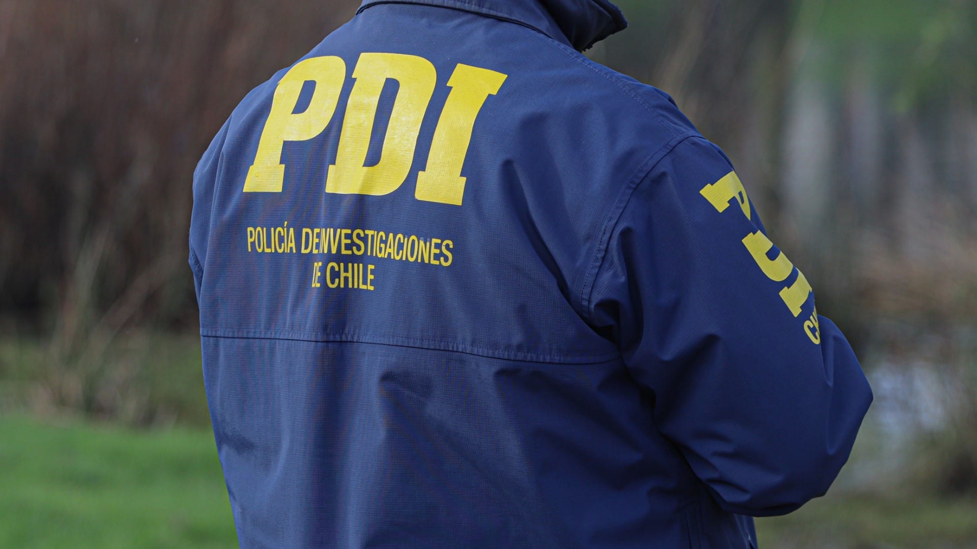 Marido “chanta” le mintió 18 años a su esposa diciendo que era PDI: “Era convincente y le creí”