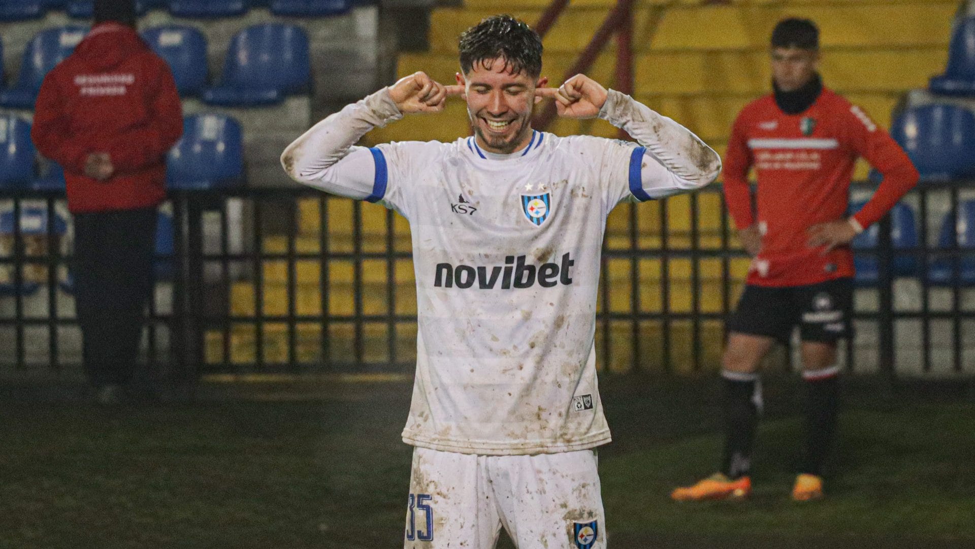 ¡Sorpresivo! Felipe Loyola da el golpe y es titular en la Selección Chilena ante Venezuela