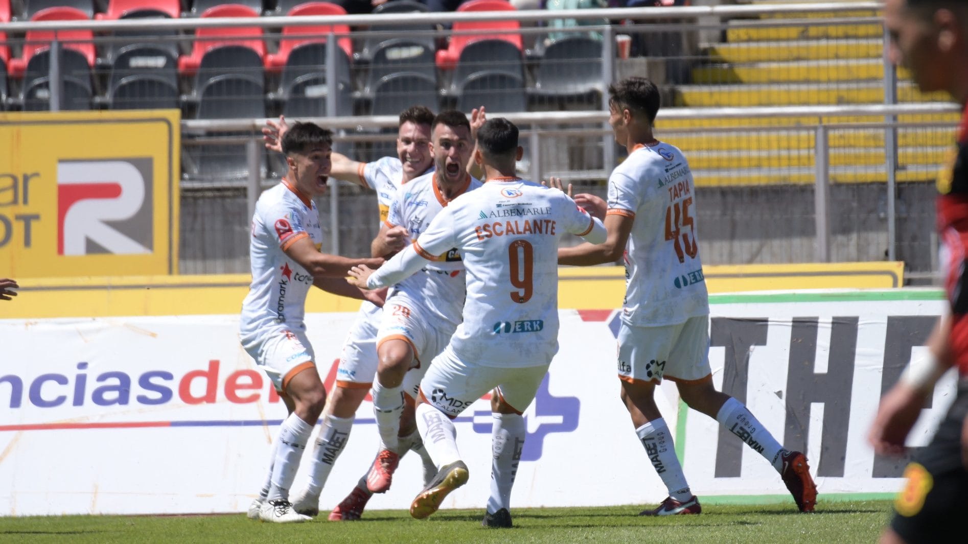 ¡Cobreloa es campeón de la Primera B y vuelve a lo más grande del fútbol chileno!