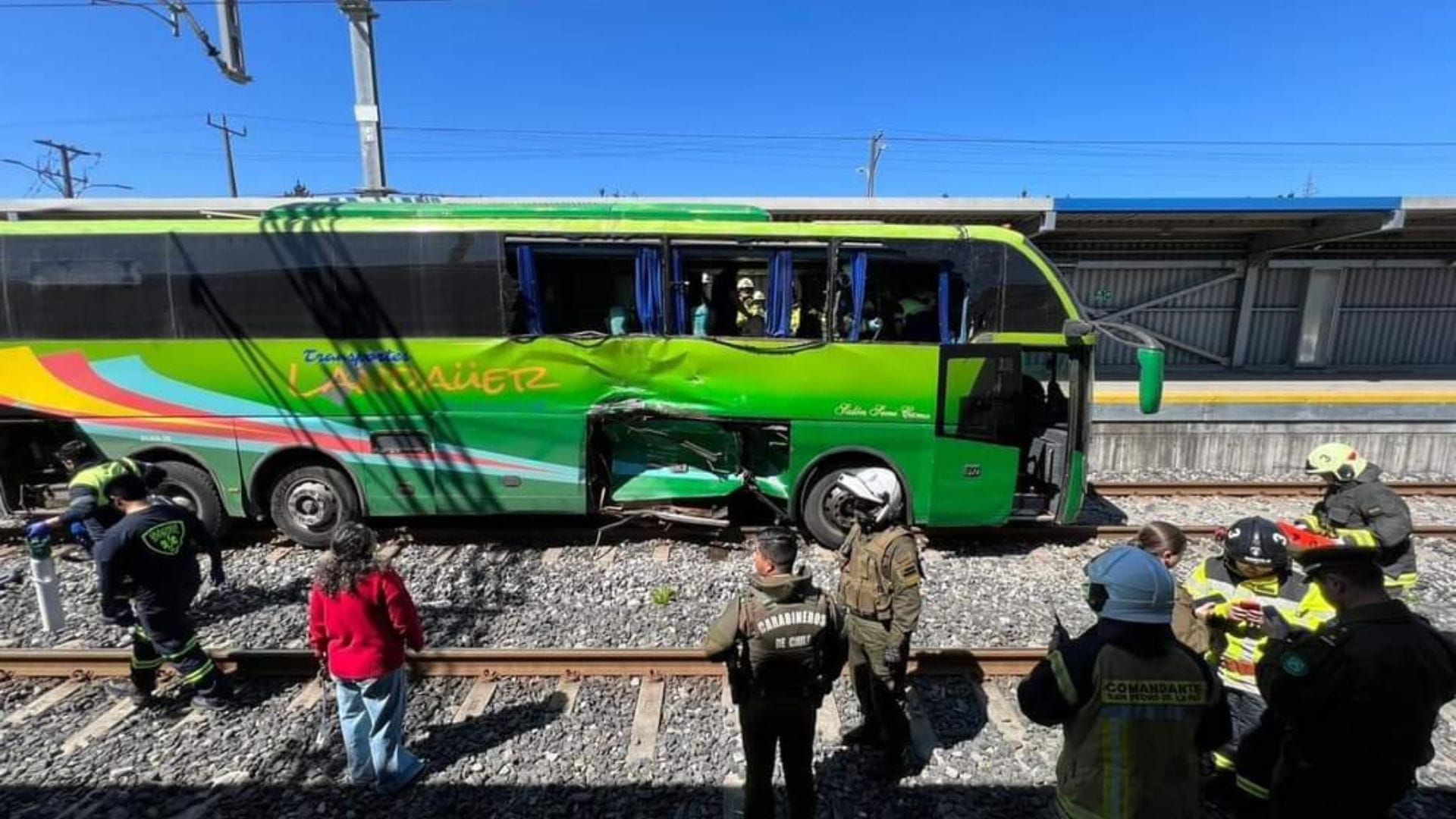 Bus que chocó con Biotren en San Pedro de la Paz no respetó signo pare: EFE reveló que guarda cruce no se encontraba en el lugar