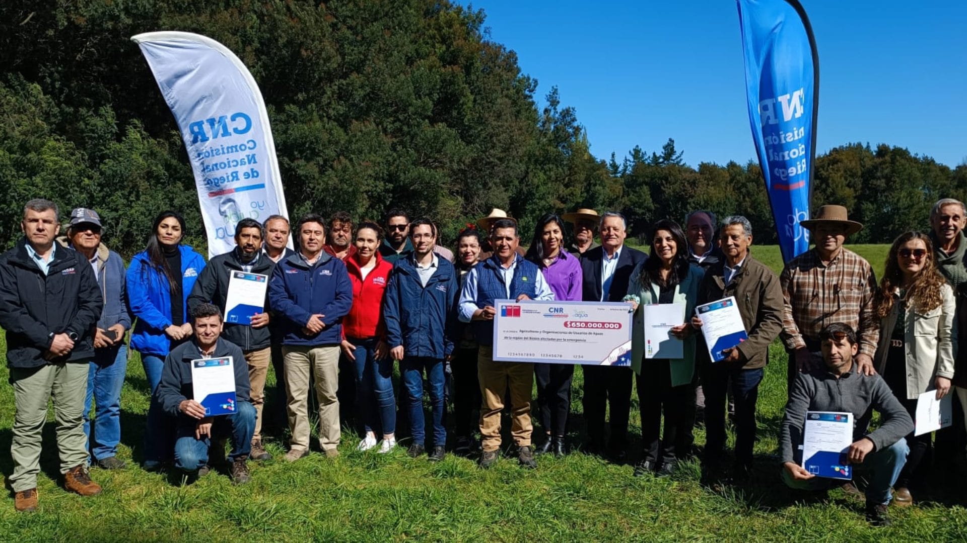 Entregan bonos de emergencia para la rehabilitación de 35 canales afectados por crecidas en el Biobío