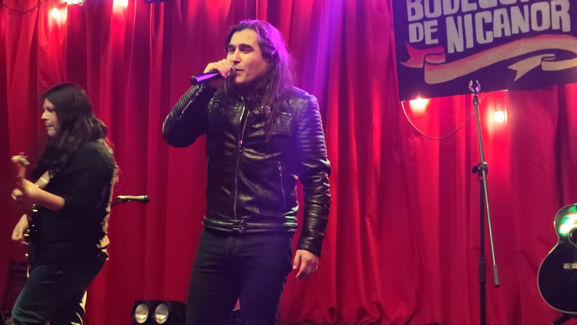 Las vidas de Daniel Guerrero: De la Sociedad a cantar cuecas con su ídolo