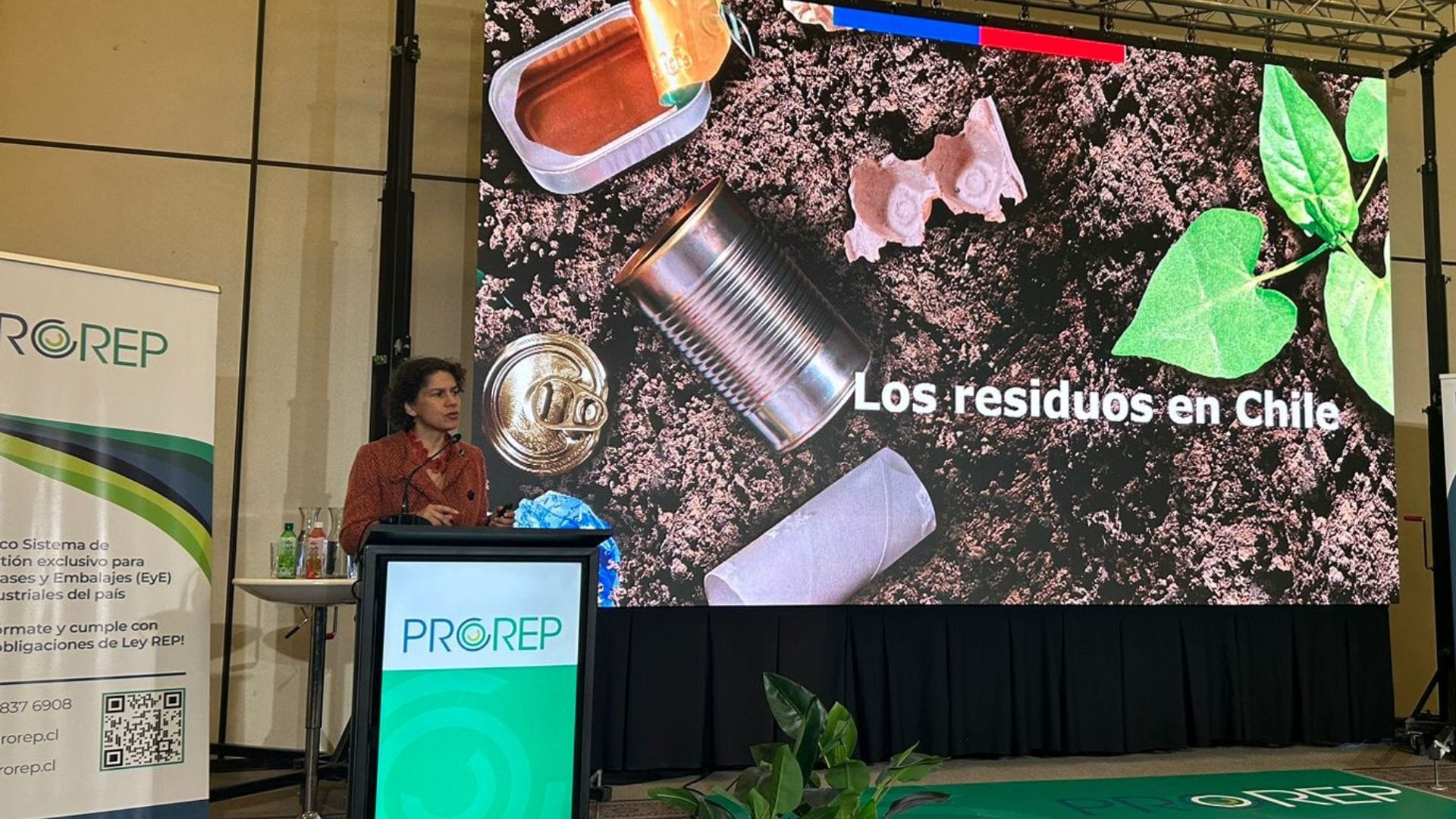 Ministra Rojas y la implementación de la Ley REP en Biobío: Una medida que podría cambiar el reciclaje